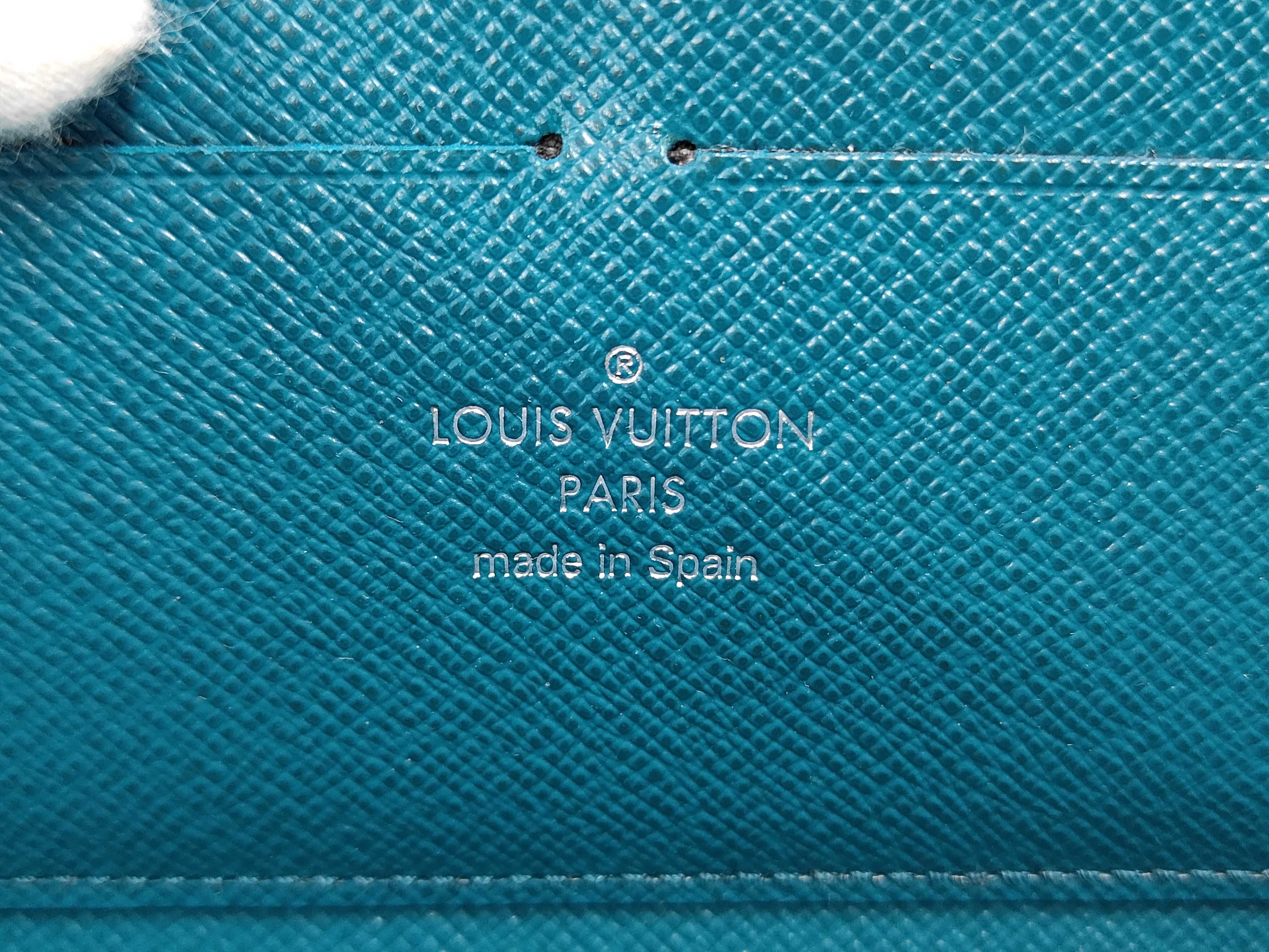 Epi Sky Blue Long Wallet — view 10