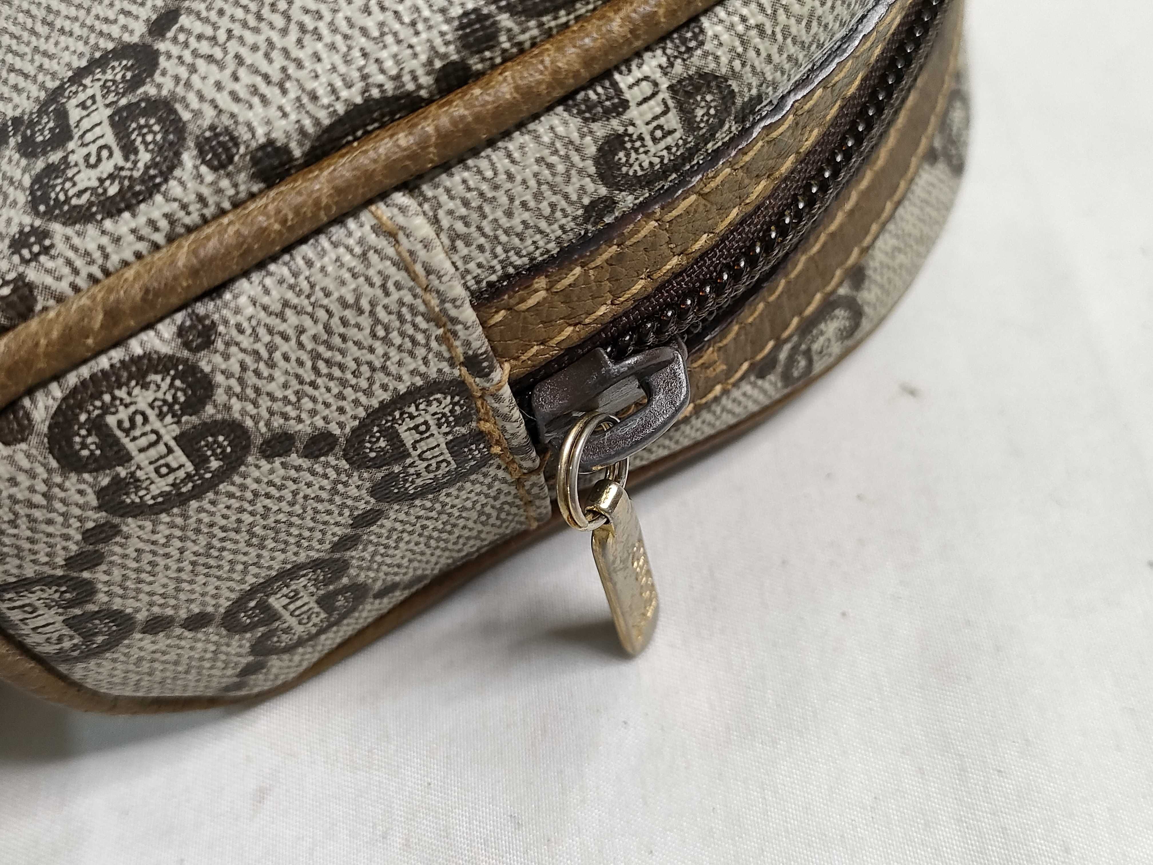GG Plus pattern shoulder bag — view 13