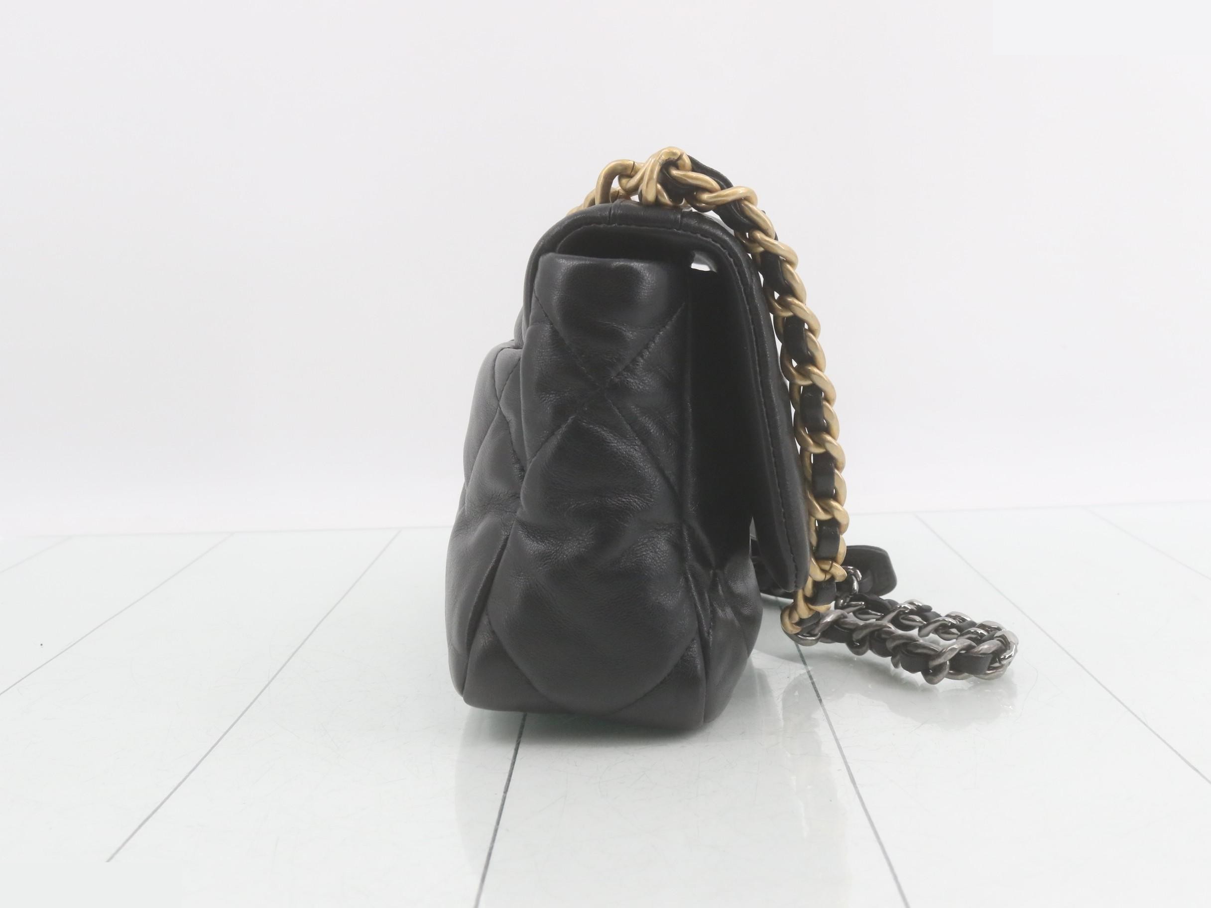 19 Leather 2-Way Handbag — view 4