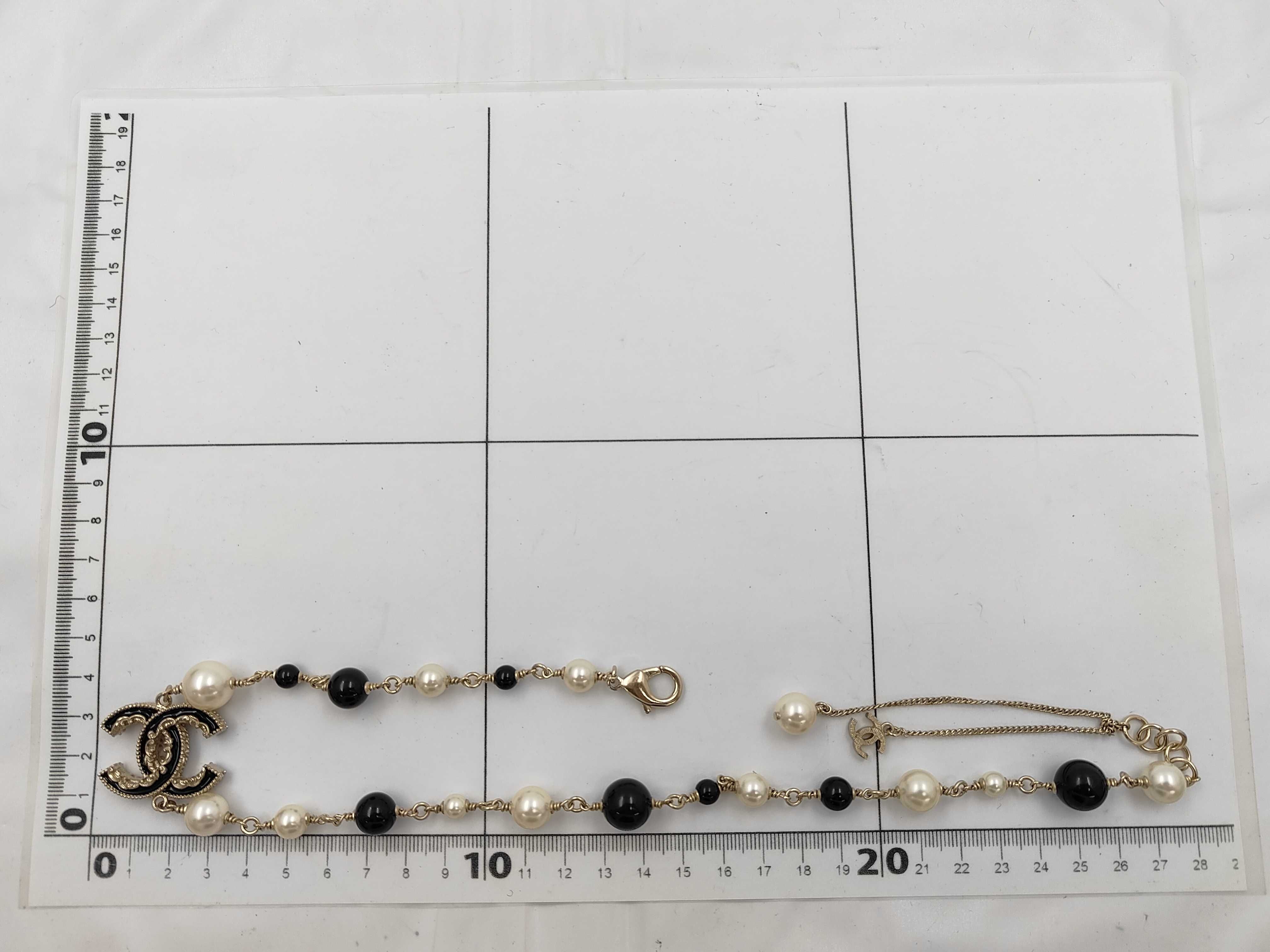 pearl necklace — view 4