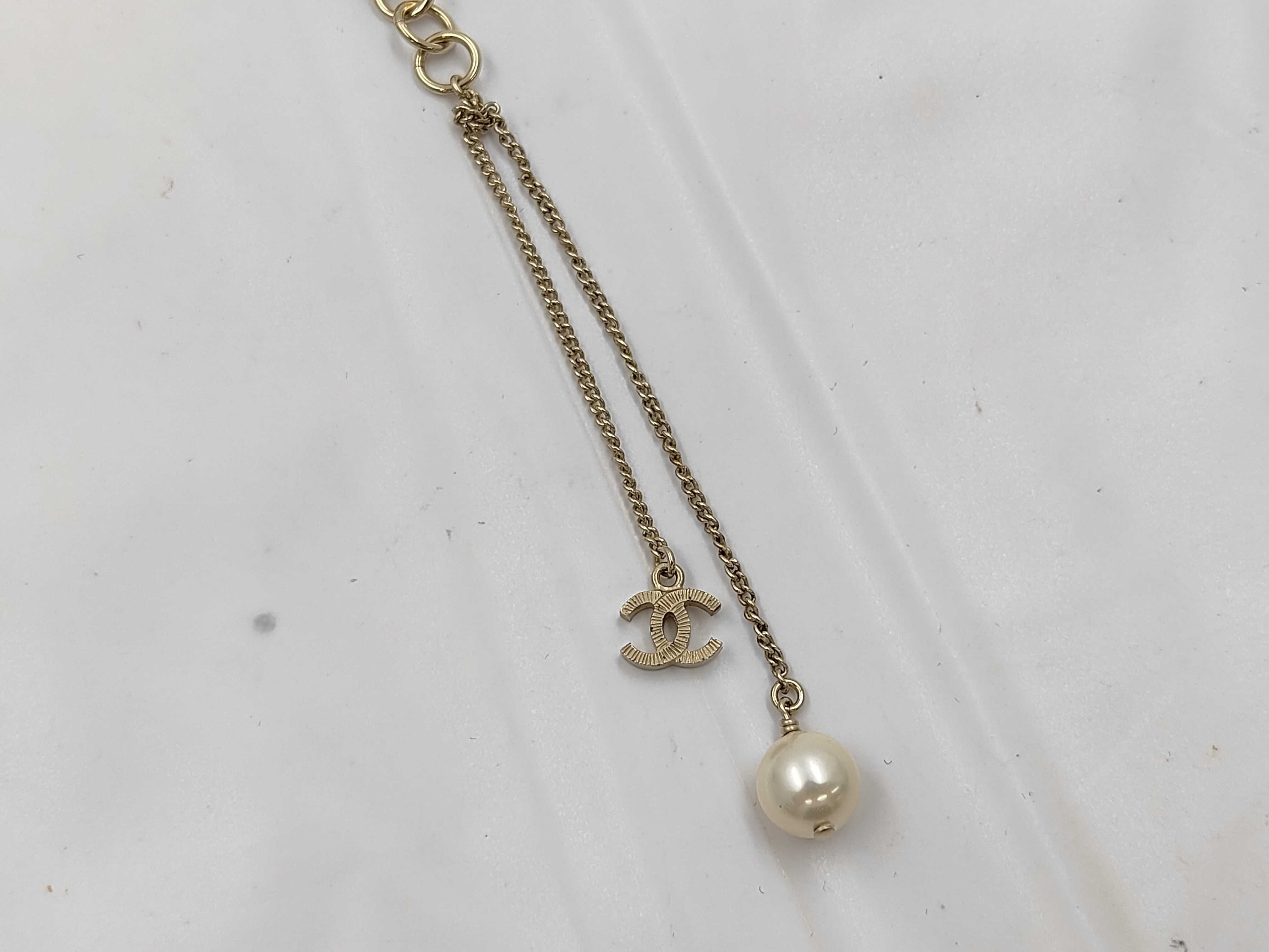 pearl necklace — view 5