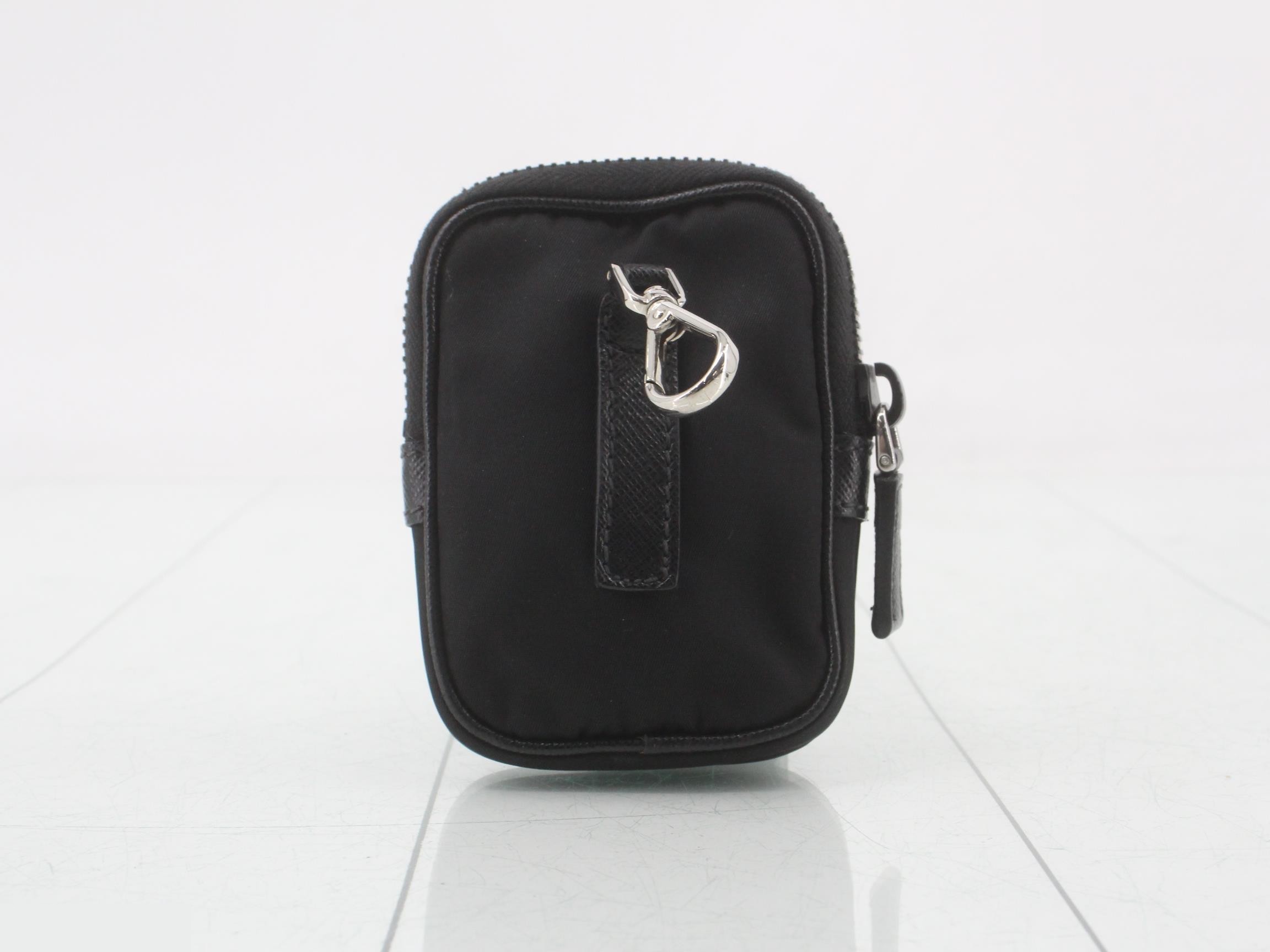 Tessuto Triangle Plate Pouch, Black — view 2