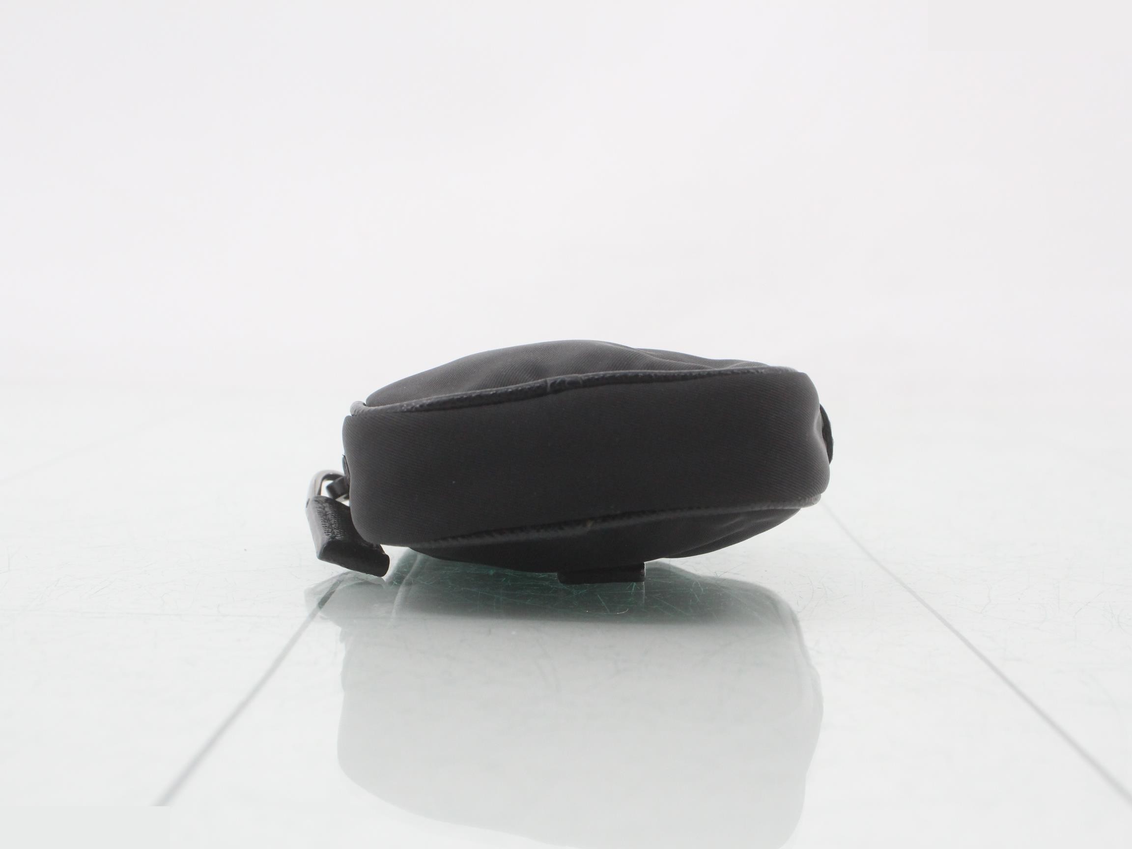 Tessuto Triangle Plate Pouch, Black — view 3