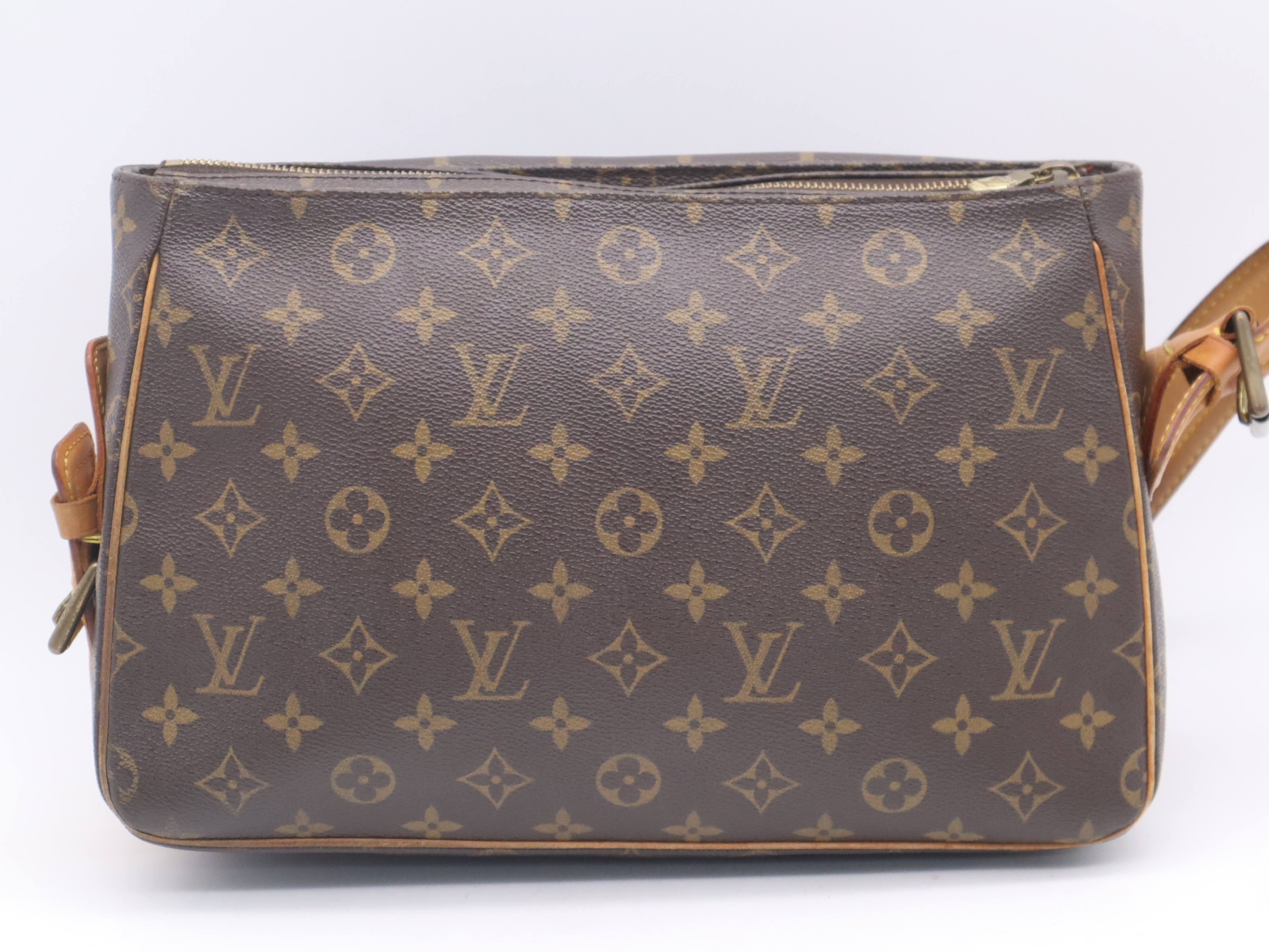 M51163 Monogram Viva Cite GM Shoulder Bag — view 2