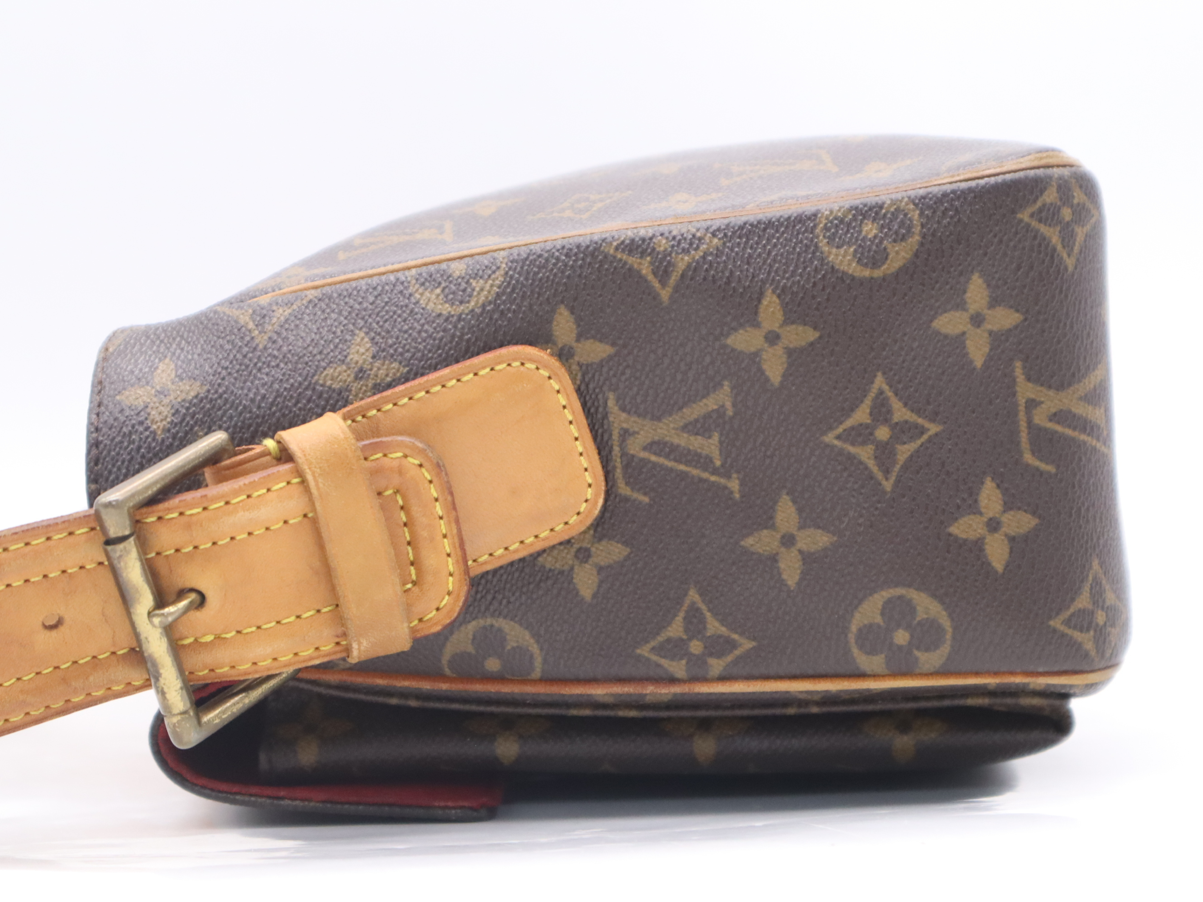 M51163 Monogram Viva Cite GM Shoulder Bag — view 3