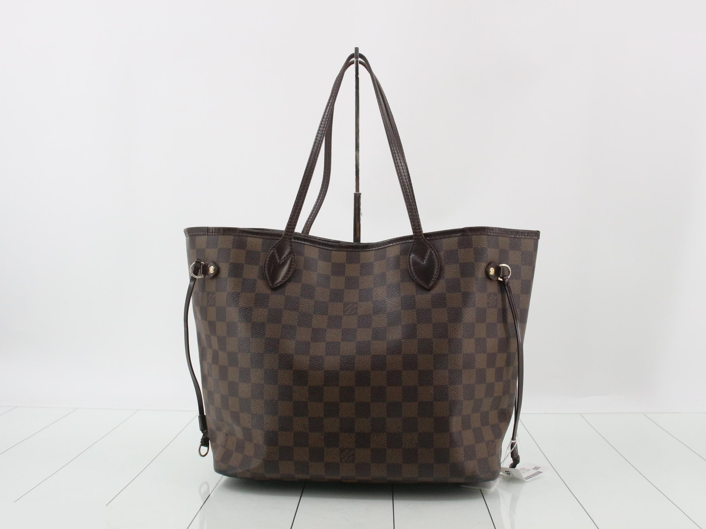 Damier Neverfull MM Tote Bag — view 2