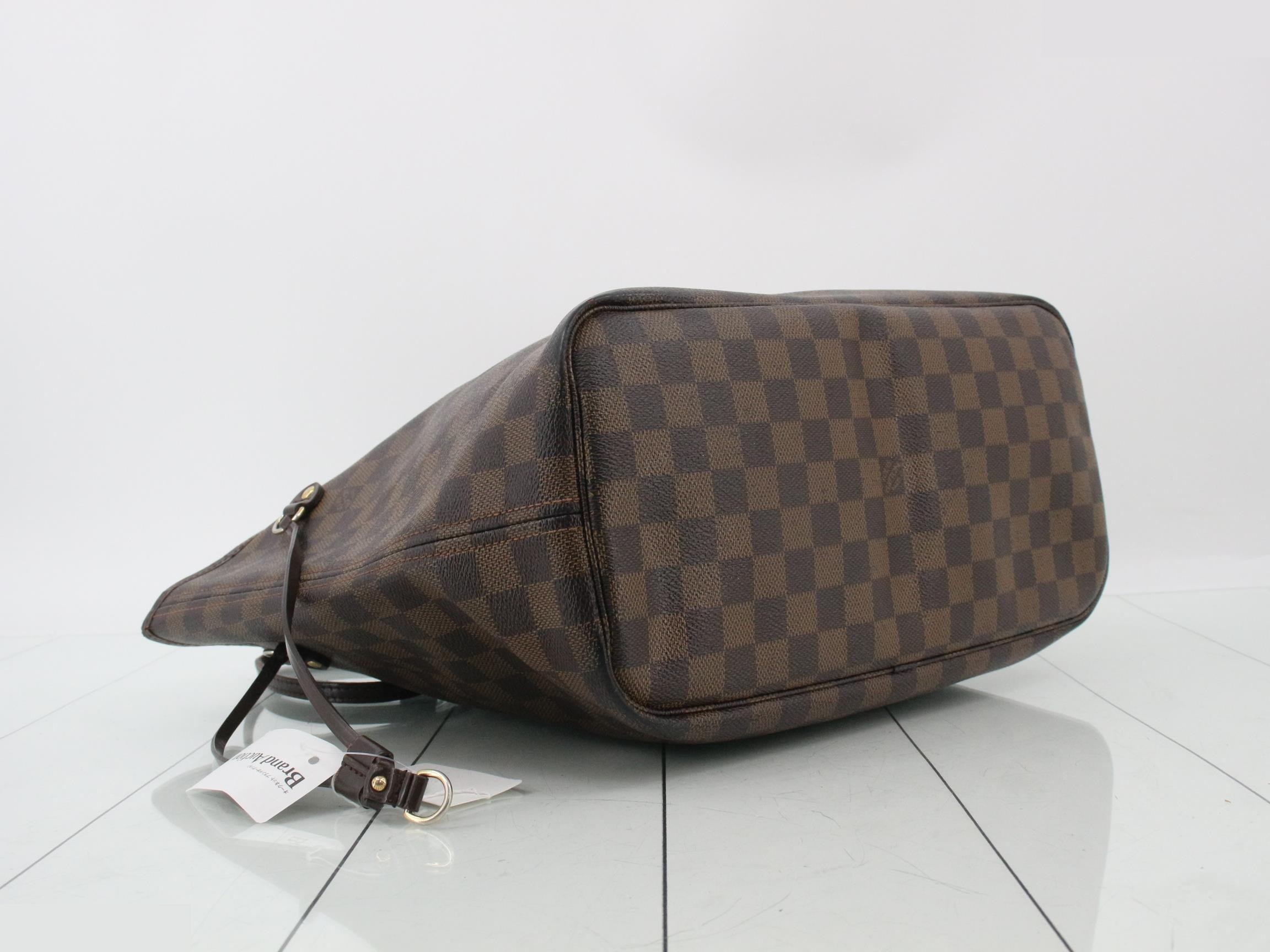 Damier Neverfull MM Tote Bag — view 5