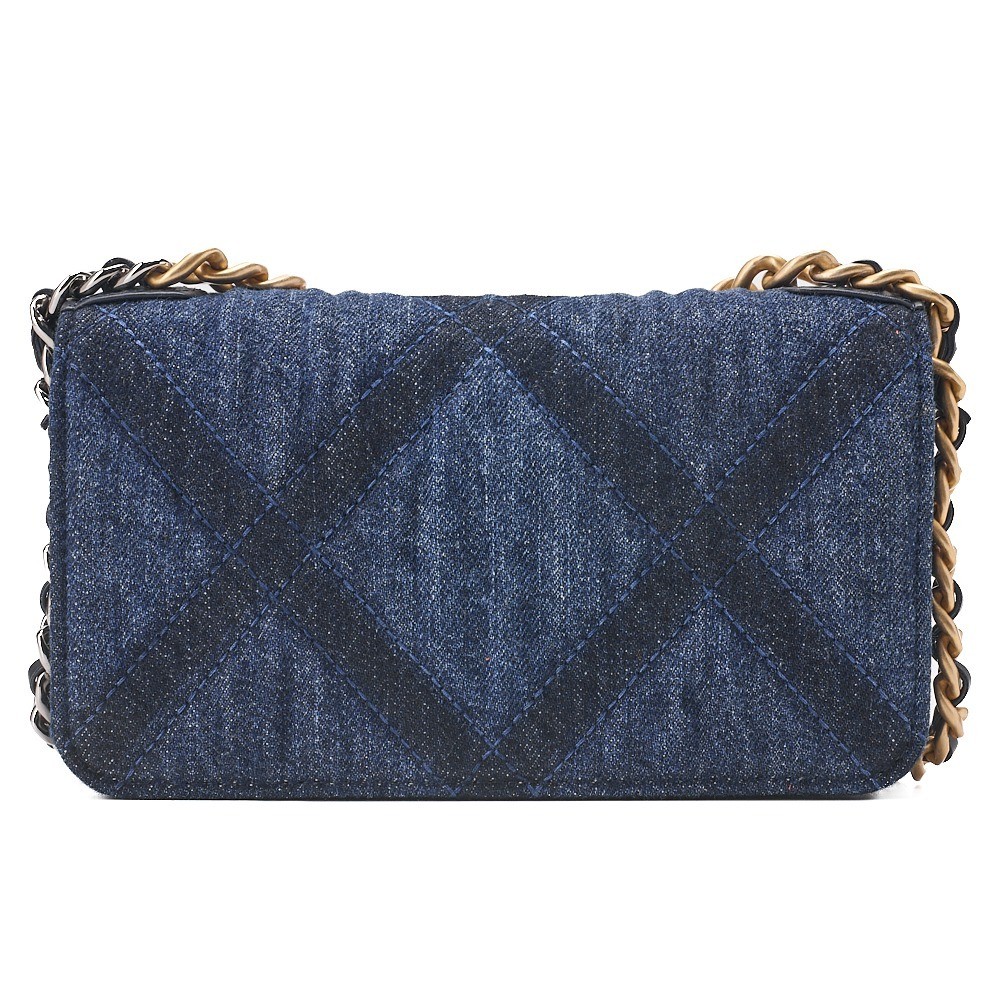 19 Matelassé Chain Wallet (Denim) — view 2