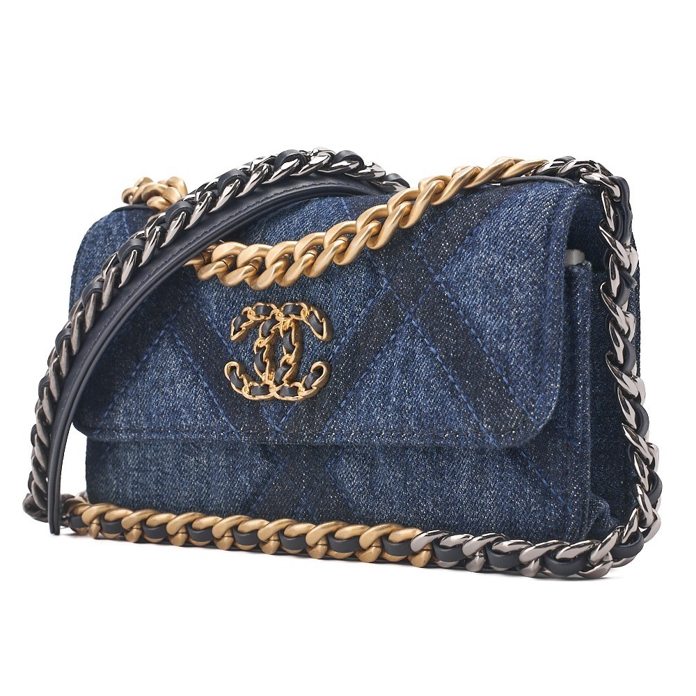 19 Matelassé Chain Wallet (Denim) — view 4