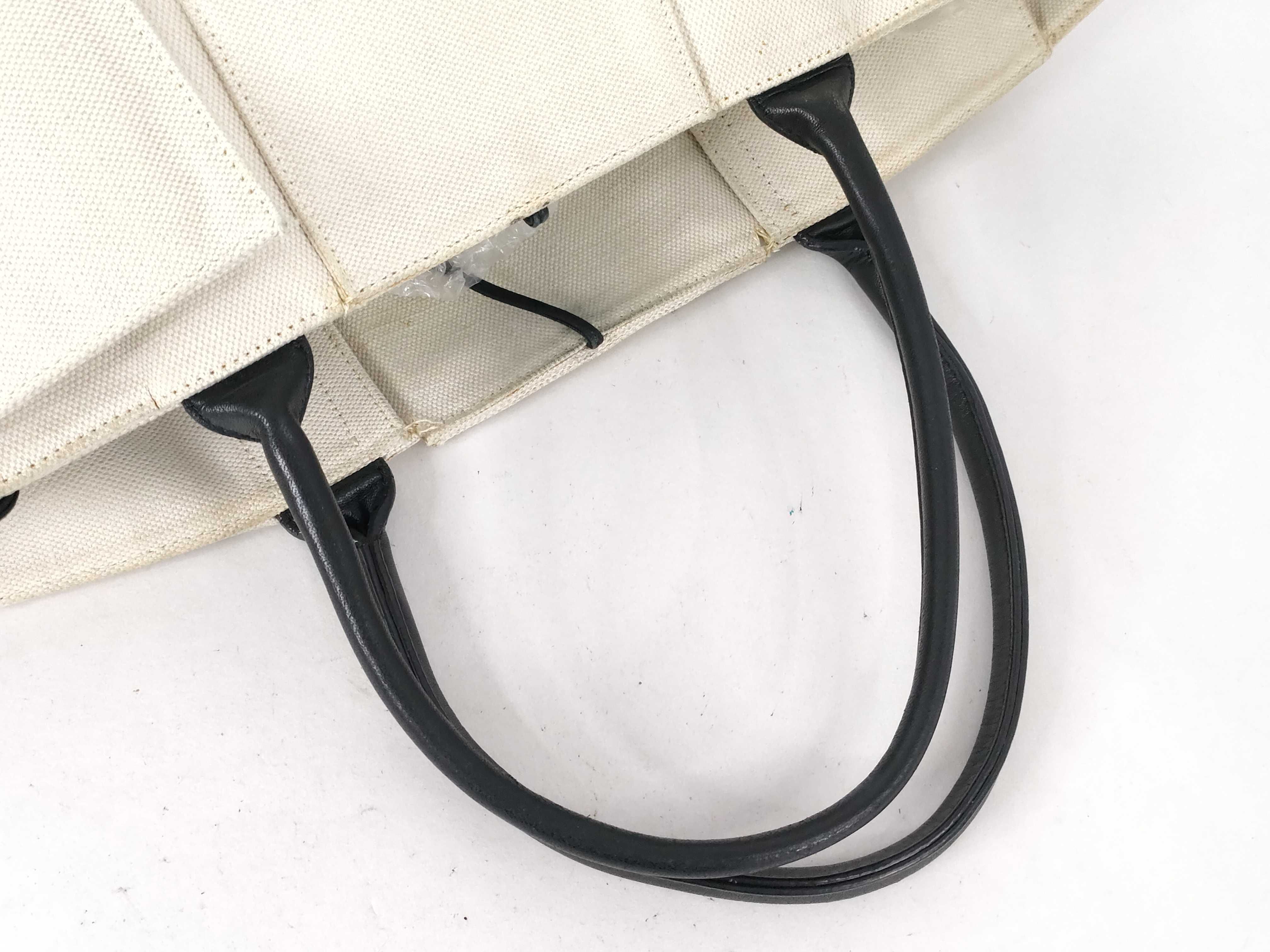 Maxi Intrecciato Tote Bag, Ivory — view 3
