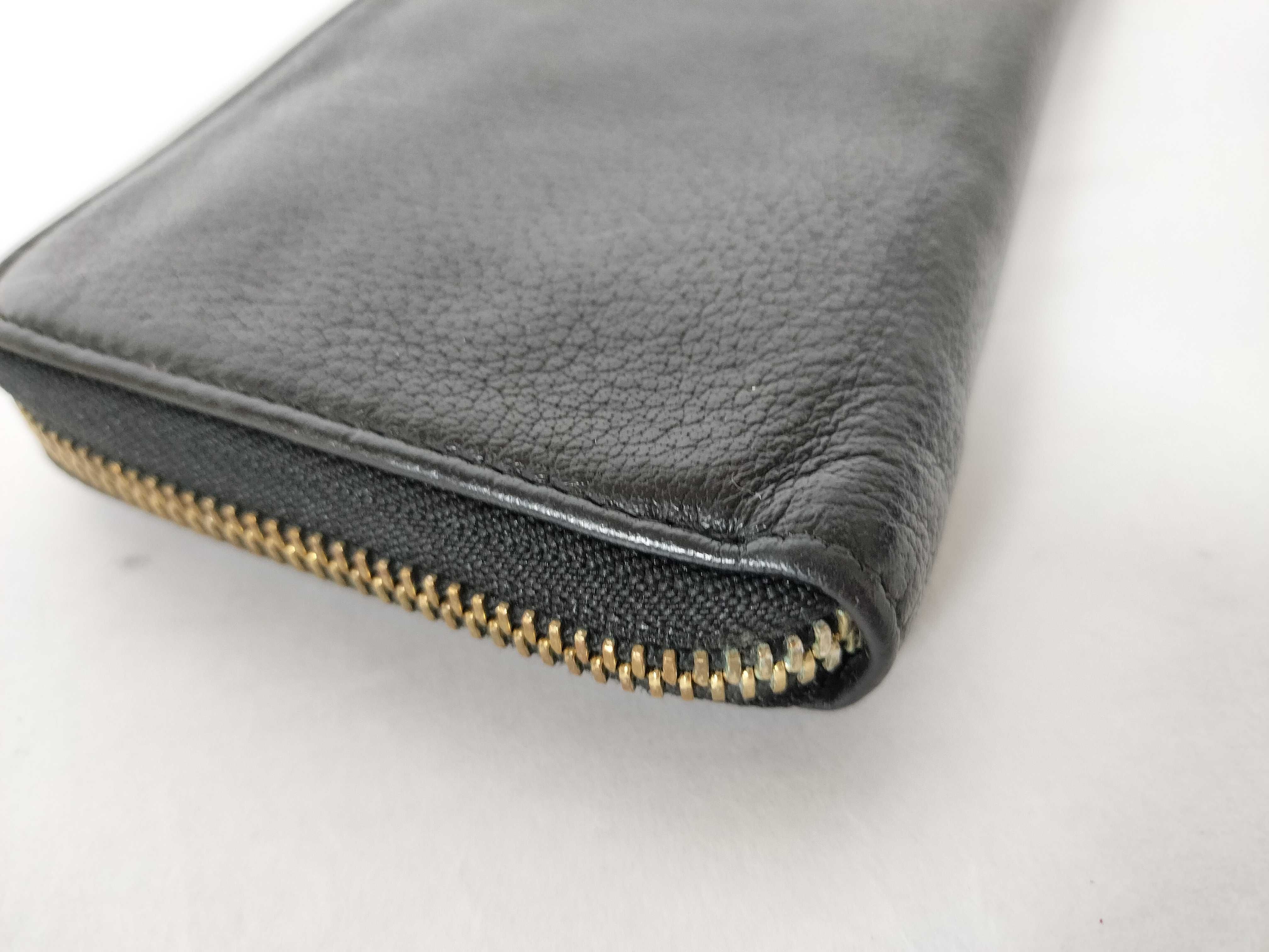 Bulgari Leather Round Zip Long Wallet — view 3