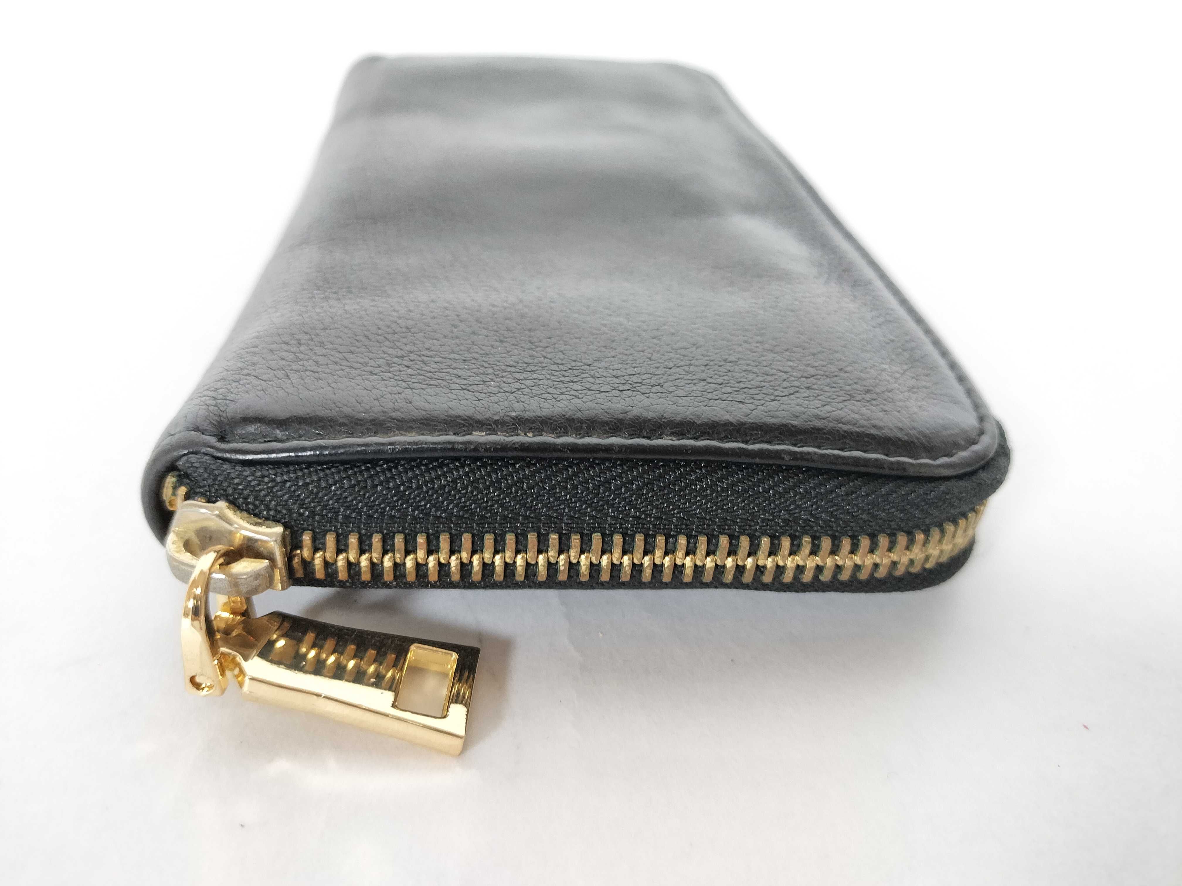 Bulgari Leather Round Zip Long Wallet — view 4