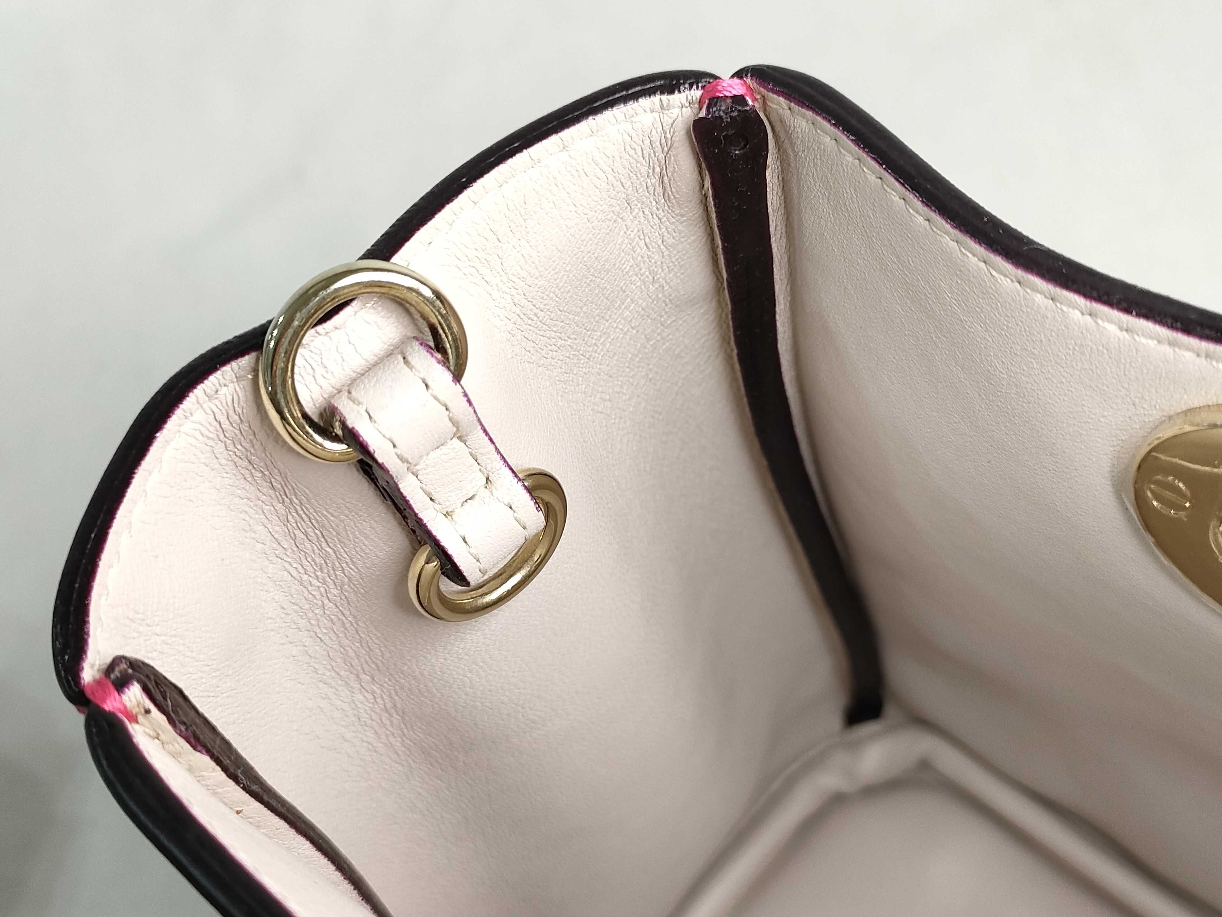 KR - Christian Diorissimo Leather 2-Way Handbag Pink - Grade B Handbag — view 13
