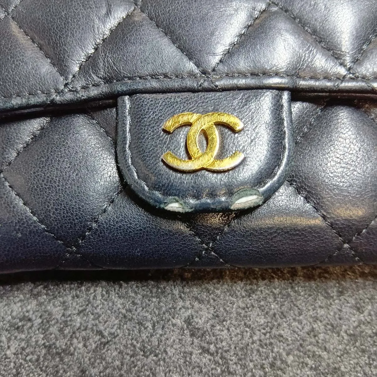 Matelassé Lambskin Card Case, Black with Gold Hardware, 31568065 — view 7