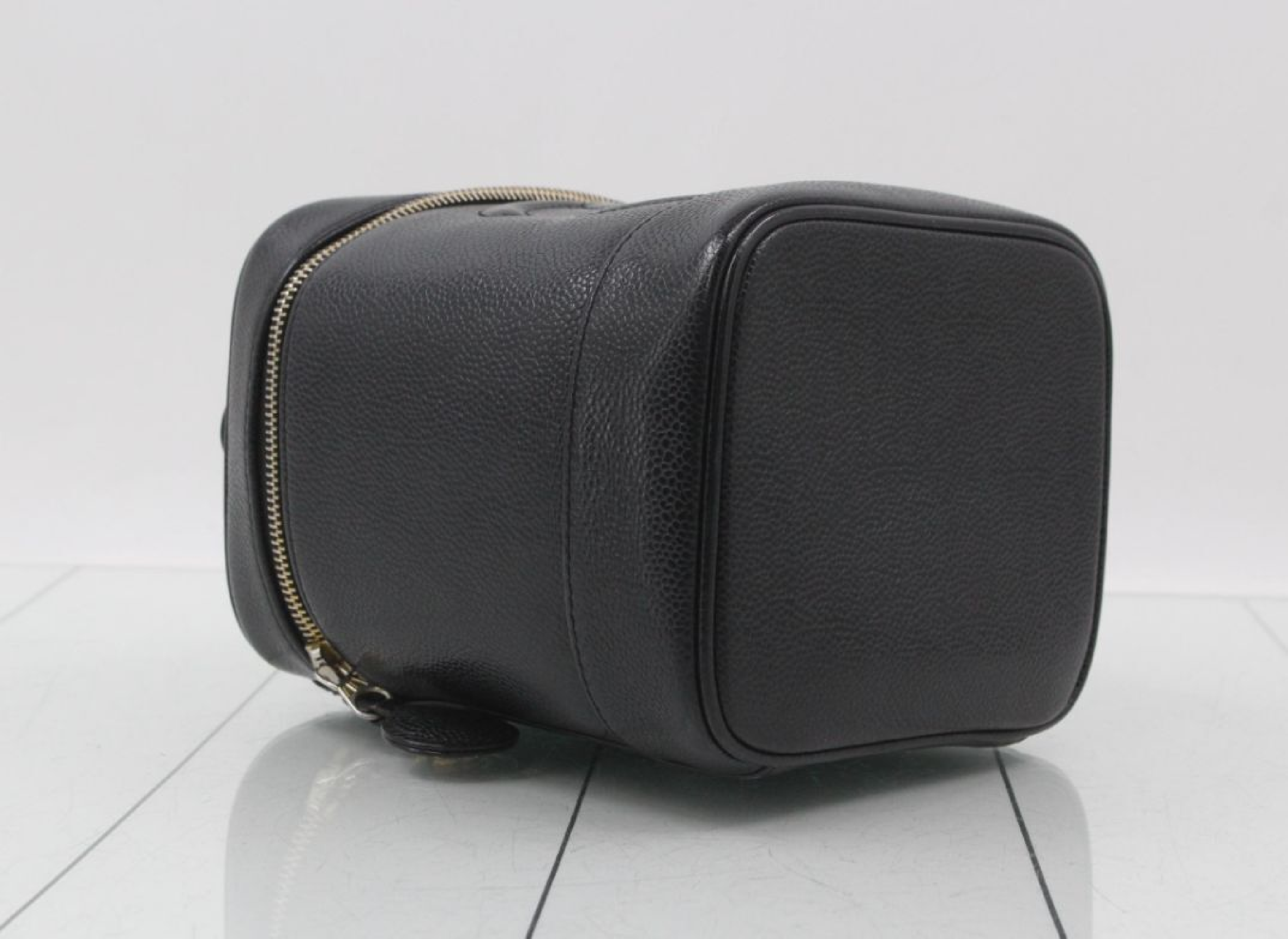 Caviar Skin Vanity Handbag (Serial Number 7) - Includes Cards, Seals, and Bag. — view 5
