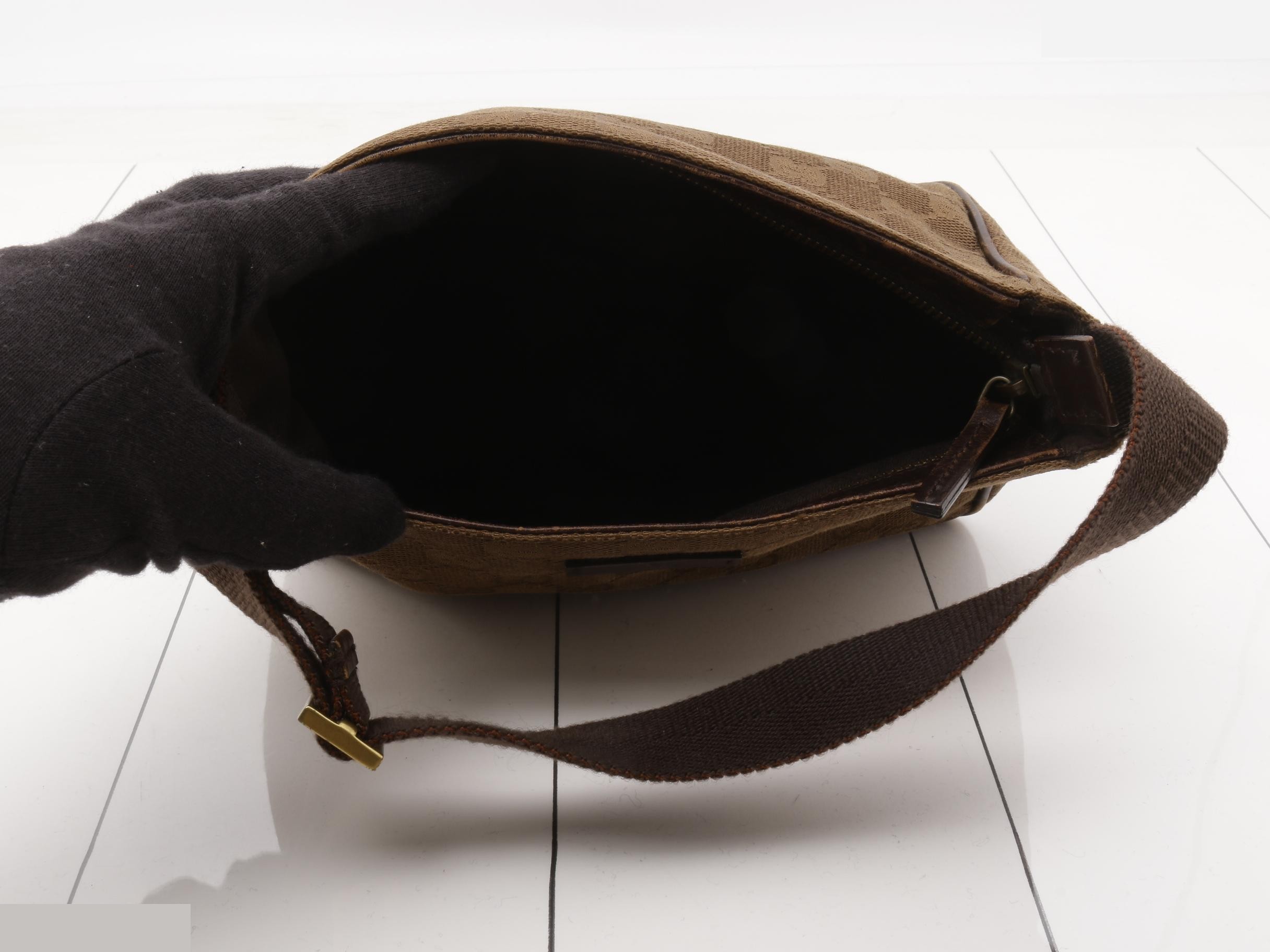 GG Canvas (Bag) - Accessory Pouch - Handbag — view 4