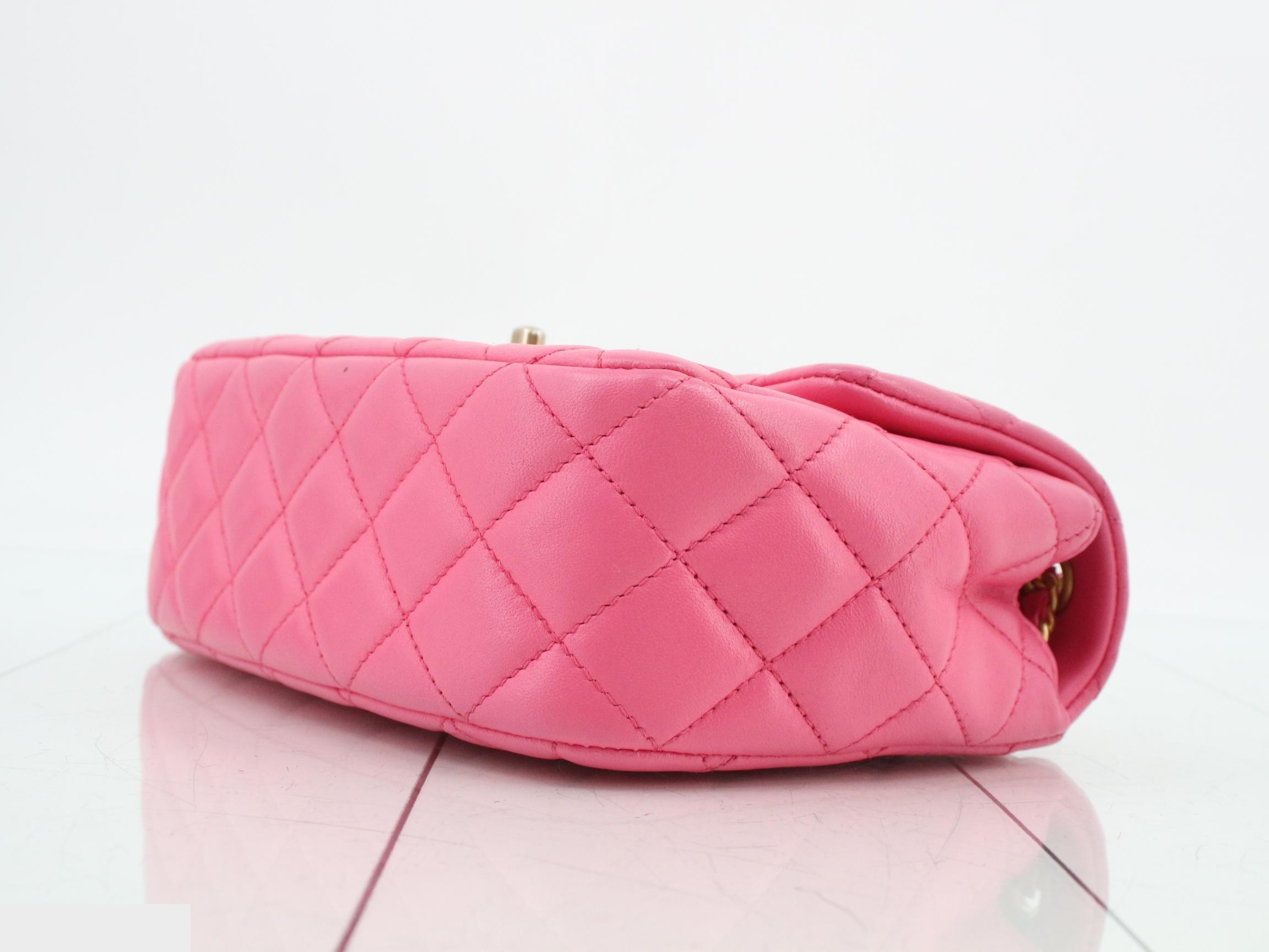 Matelassé Lambskin Chain Shoulder Bag — view 6