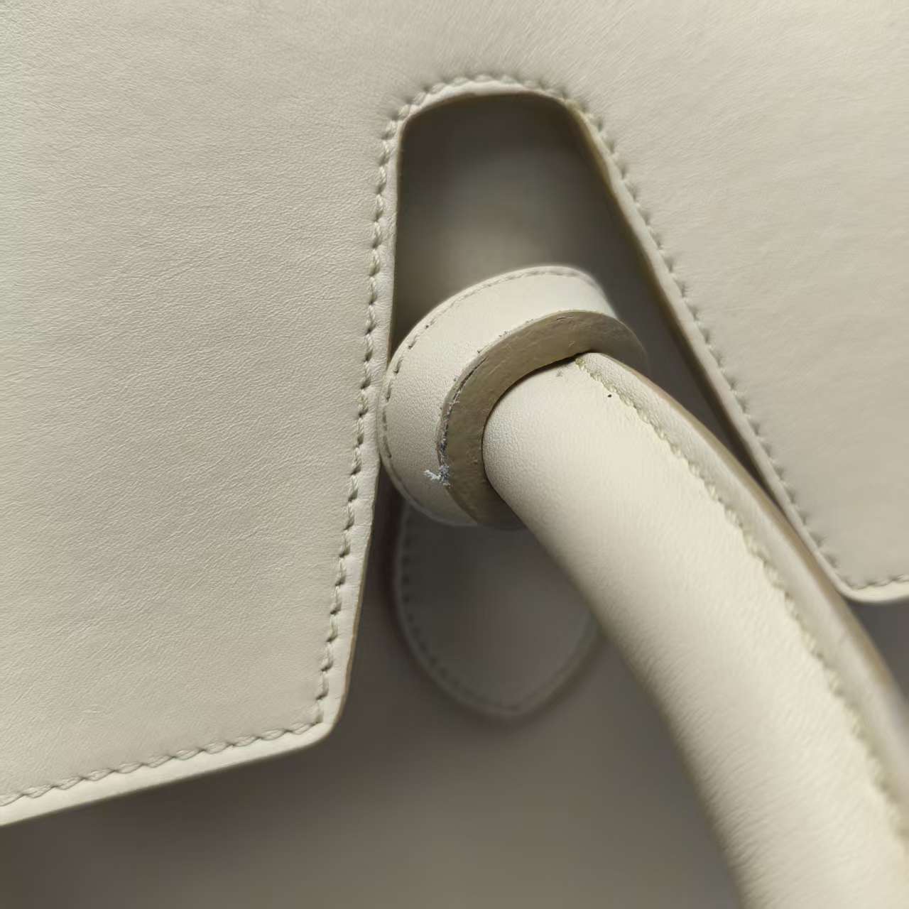 【*Shipped from: China*】CELINE Leather Handbag — view 14