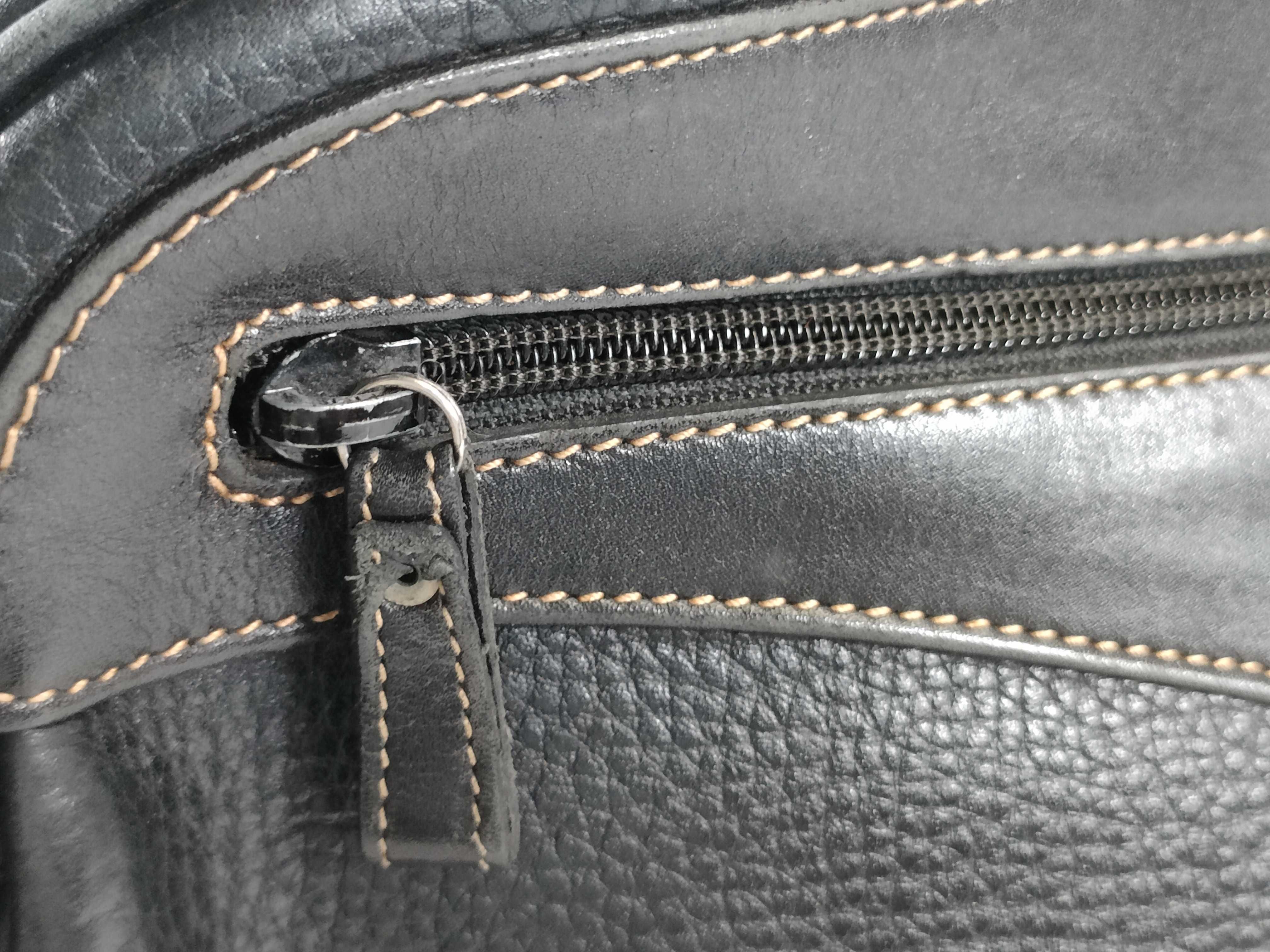 GG Plus Leather Shoulder Bag — view 15