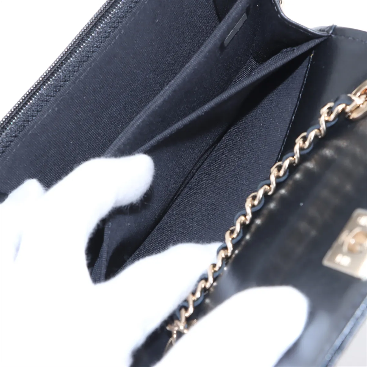 Trendy CC Lamb Chain Wallet Black Gold Hardware T5A8PCLK Random Serial — view 9