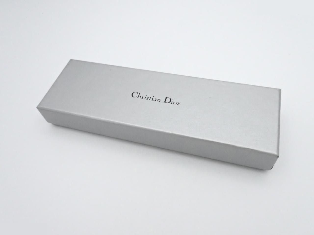 Other lines: Precious metal bracelets, logo design, gold, wrist size approximately 21.5 cm. — view 4