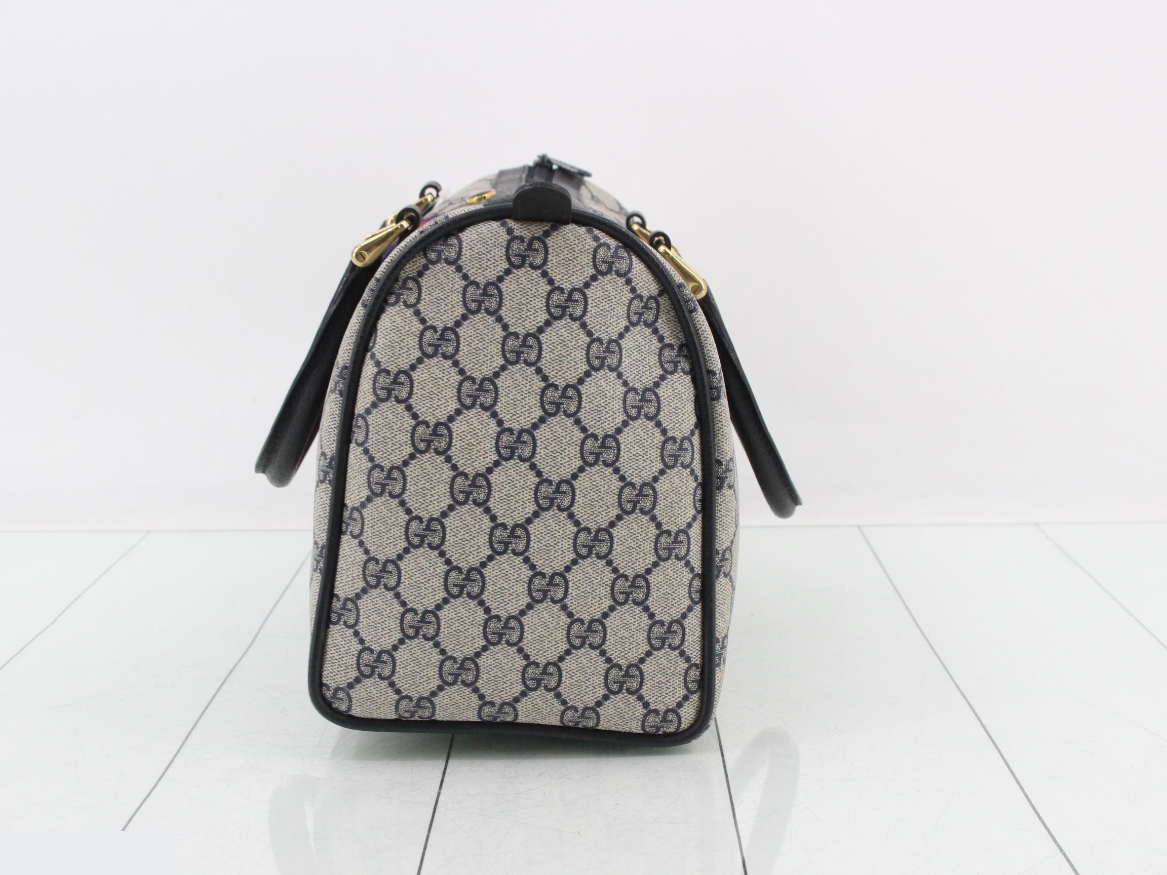 GG Supreme handbag — view 3