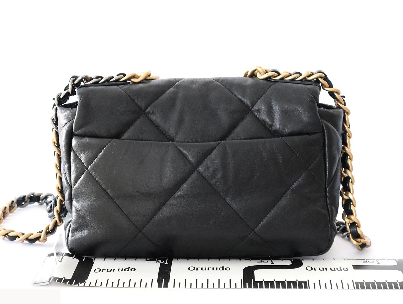 19 Lambskin Chain Shoulder Bag, Black — view 2