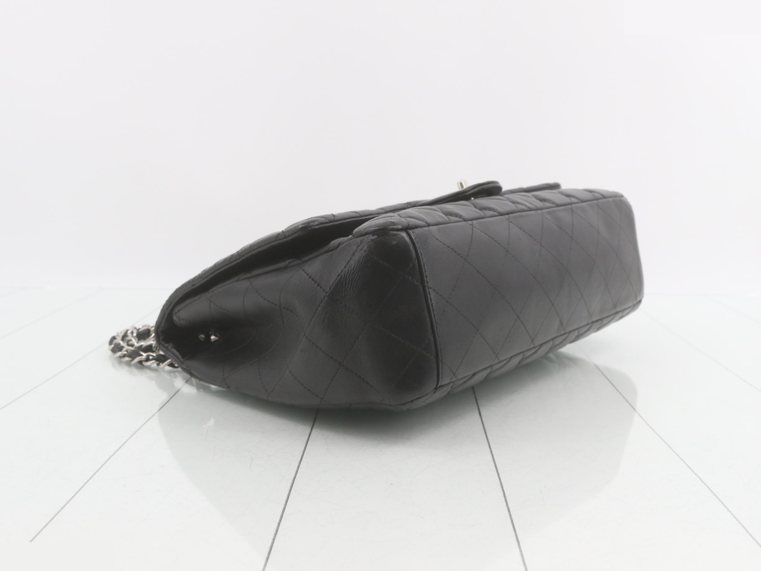 Matelassé Shoulder Bag — view 5