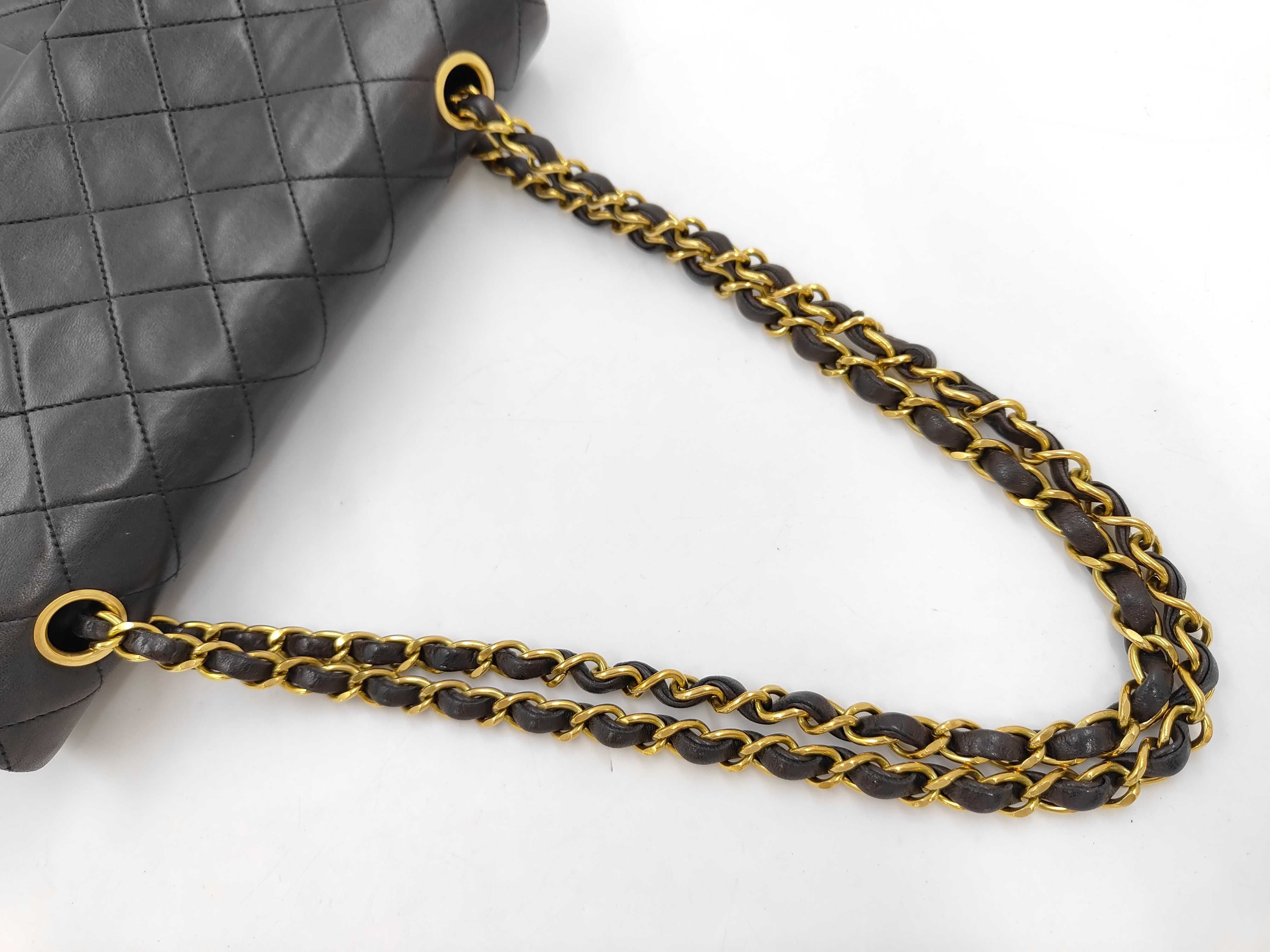 Matelassé 25 Double Flap Double Chain Lambskin Shoulder Bag — view 3