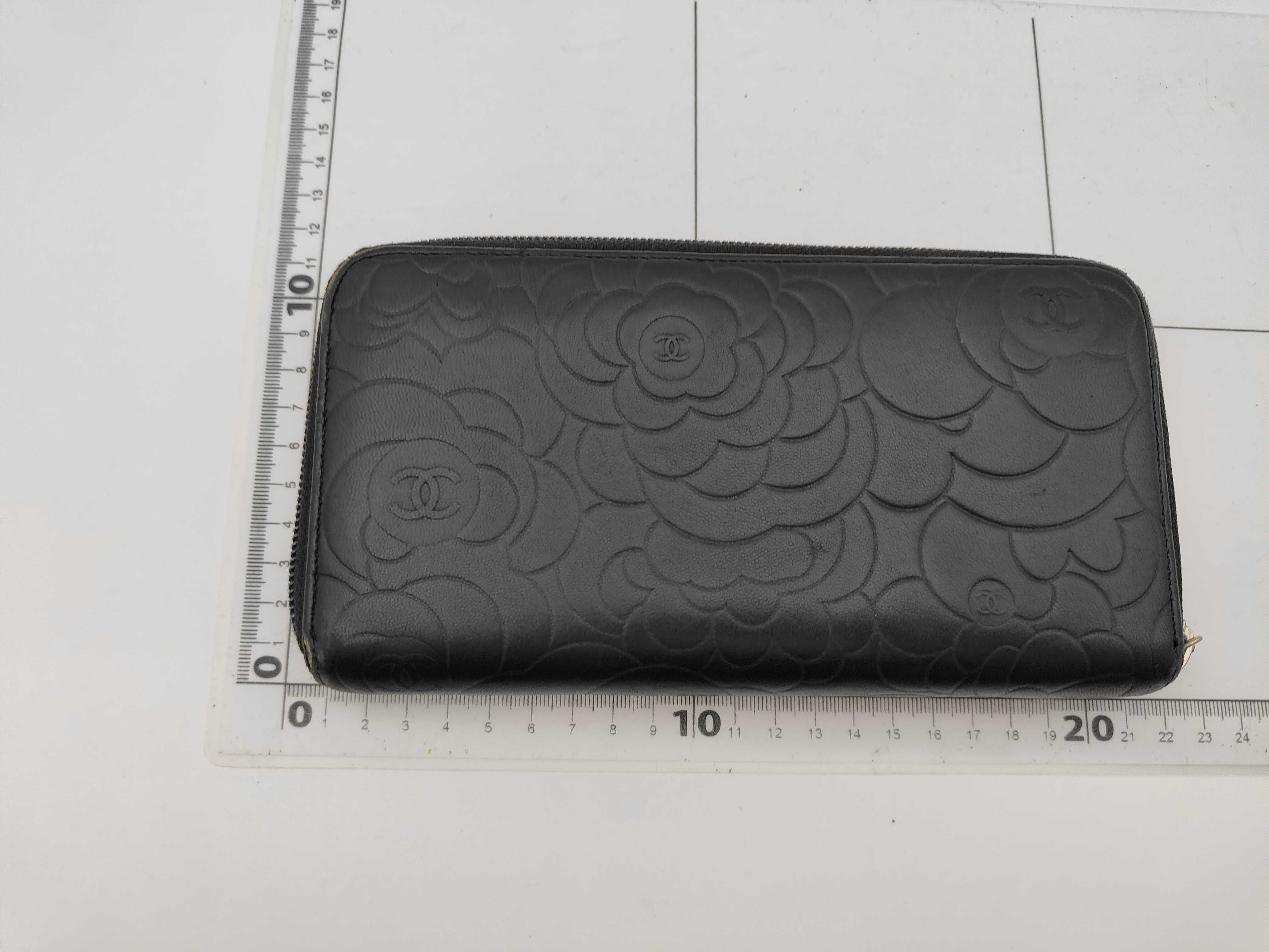Long Wallet, Flower Seal Included, Serial Number 15-something — view 2