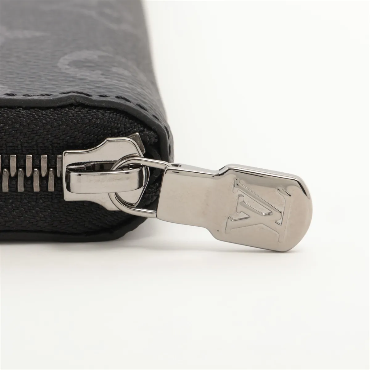 Monogram Eclipse Zippy Wallet Vertical M62295 Black Round Zip Wallet (RFID detected) — view 11