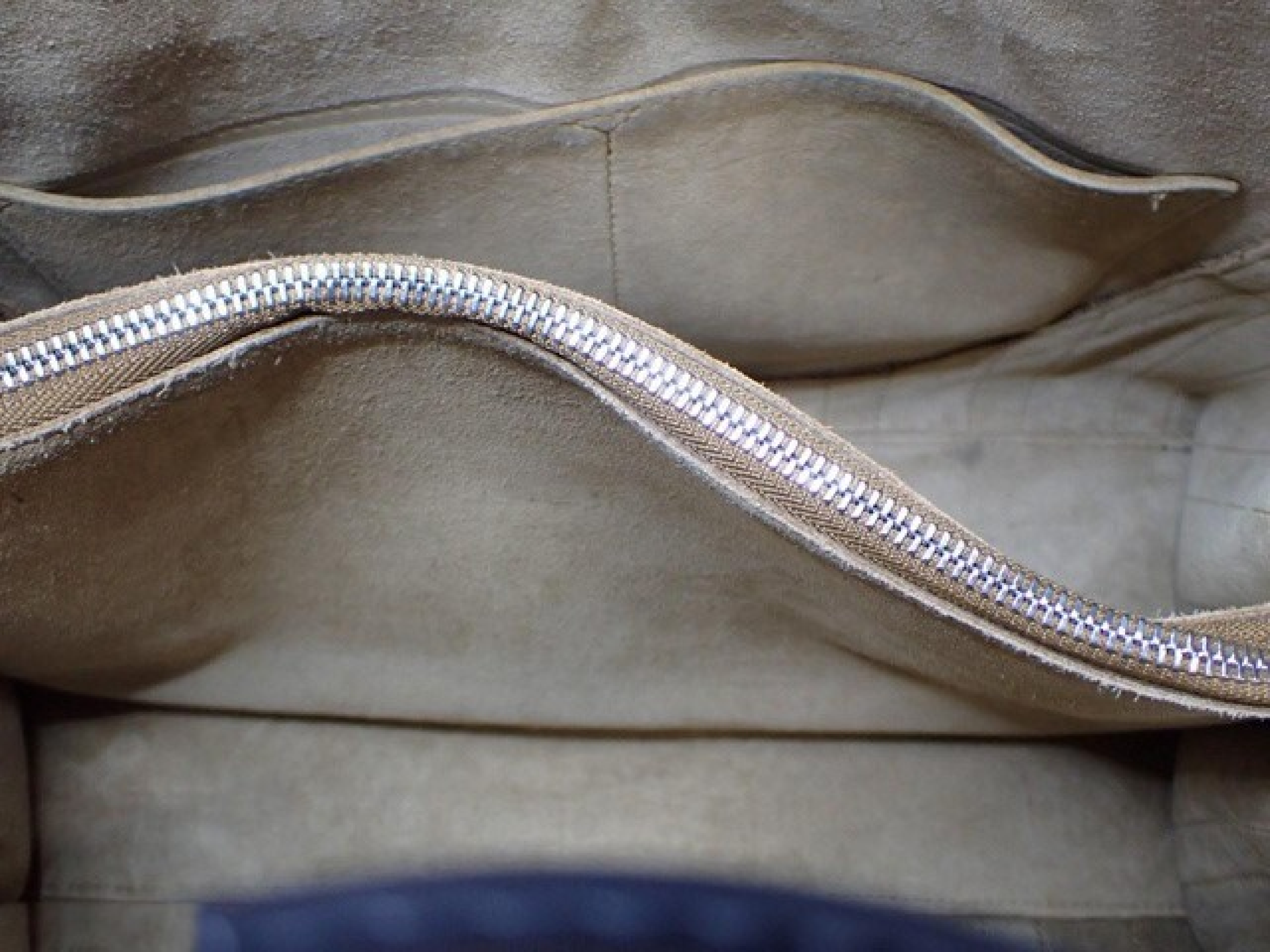 Gate Handbag — view 7