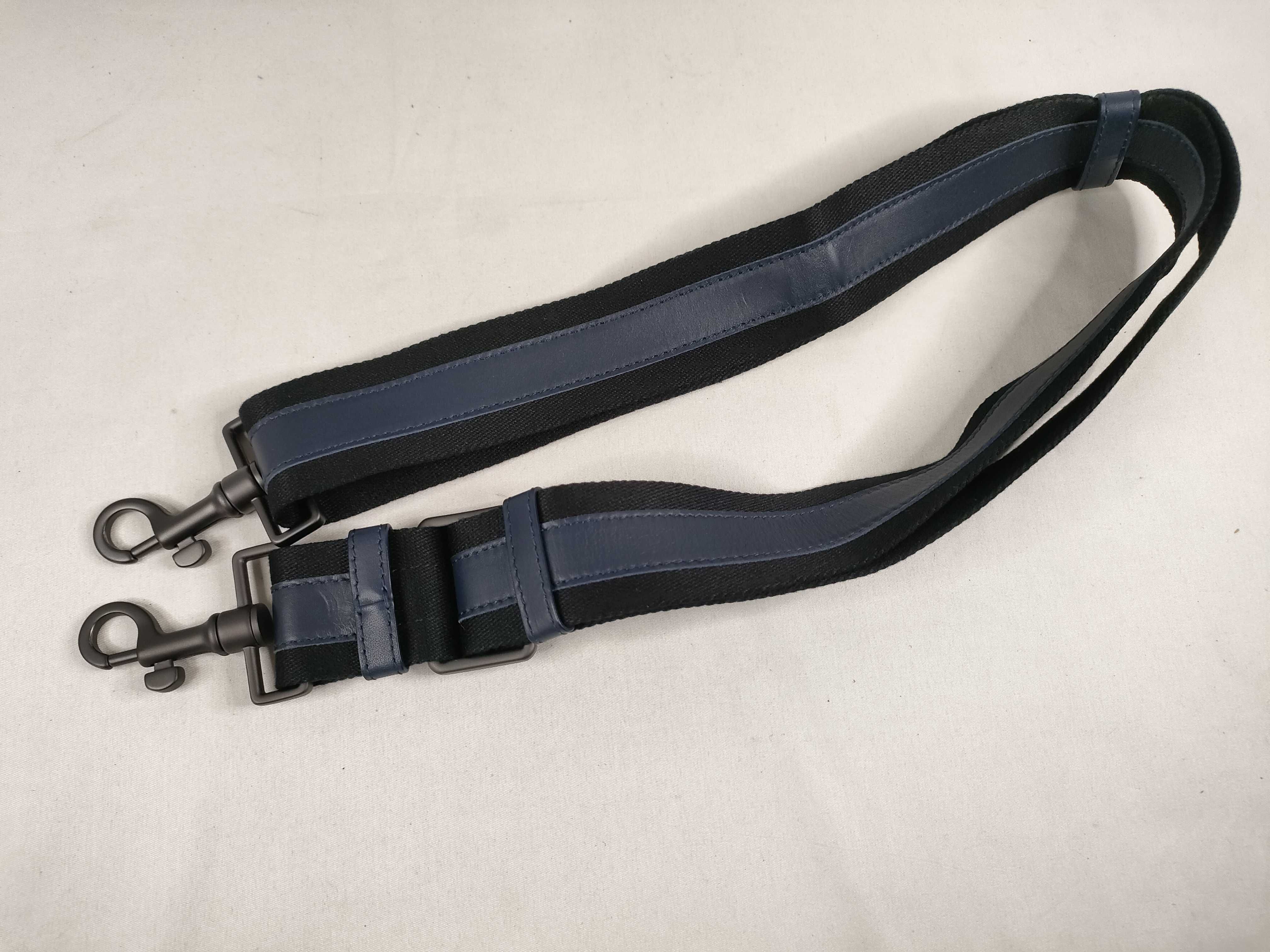 Intrecciato Bottega Veneta Shoulder Bag — view 3
