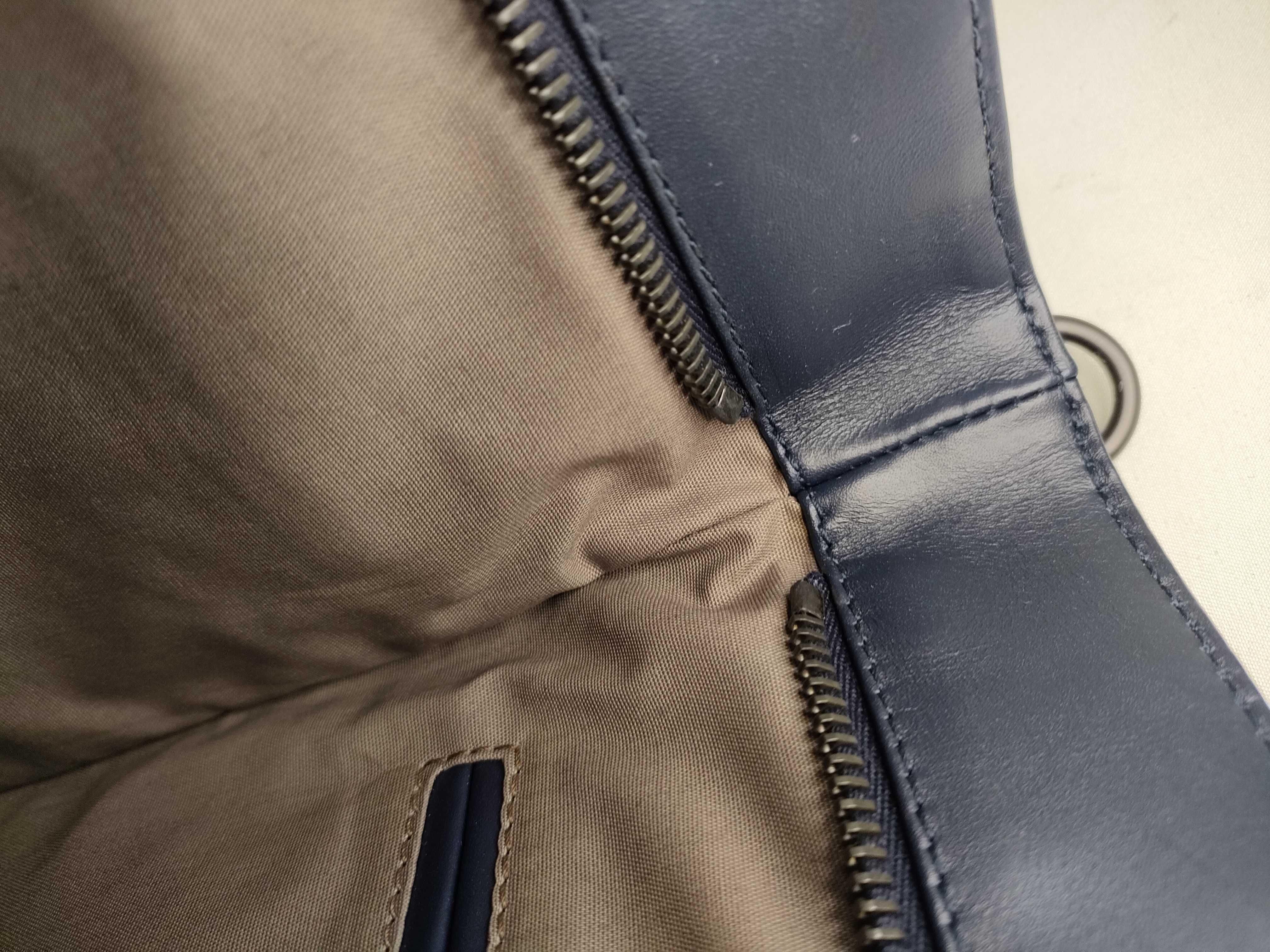 Intrecciato Bottega Veneta Shoulder Bag — view 9