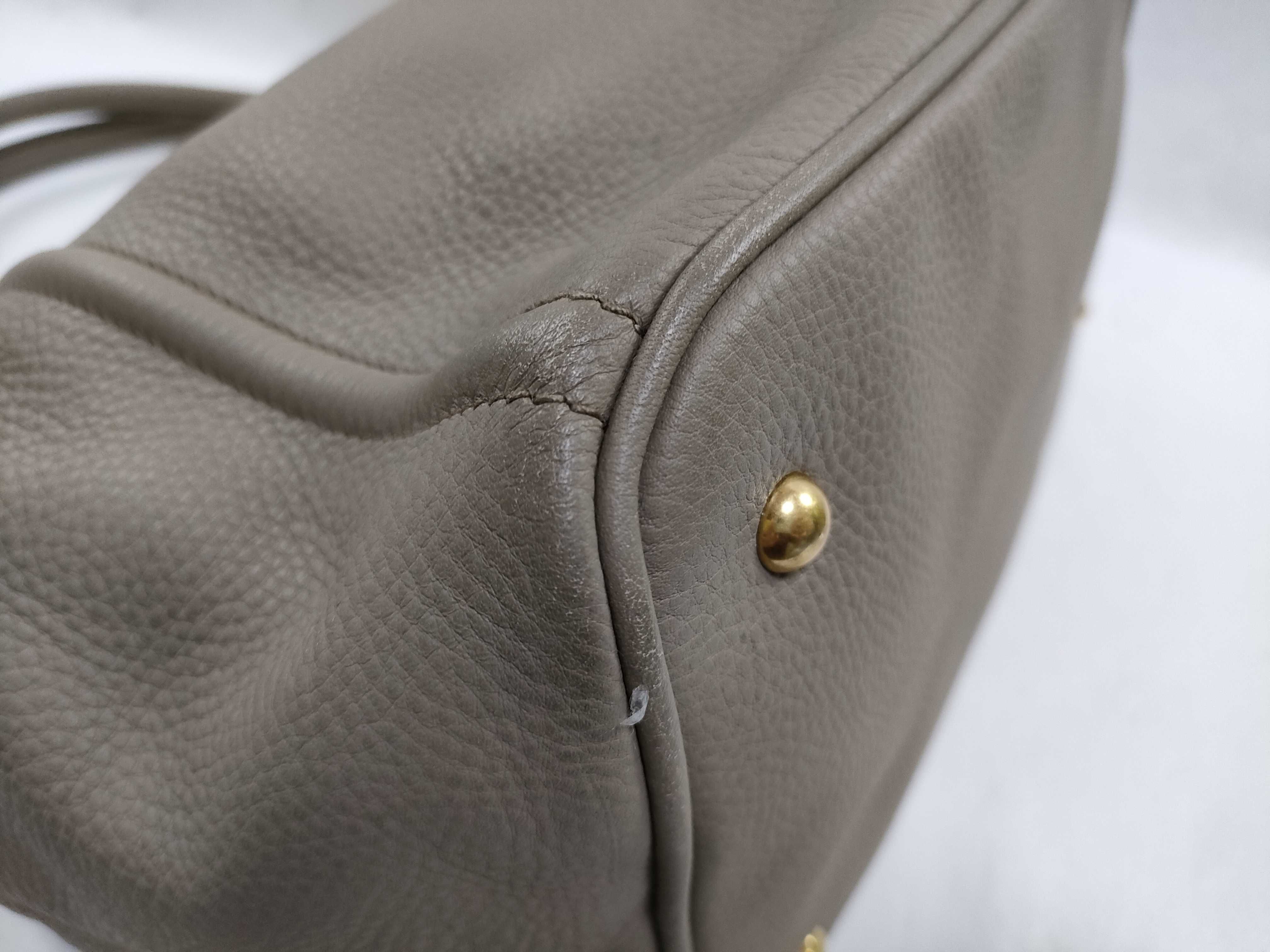 Vitello Leather Handbag, Beige — view 6