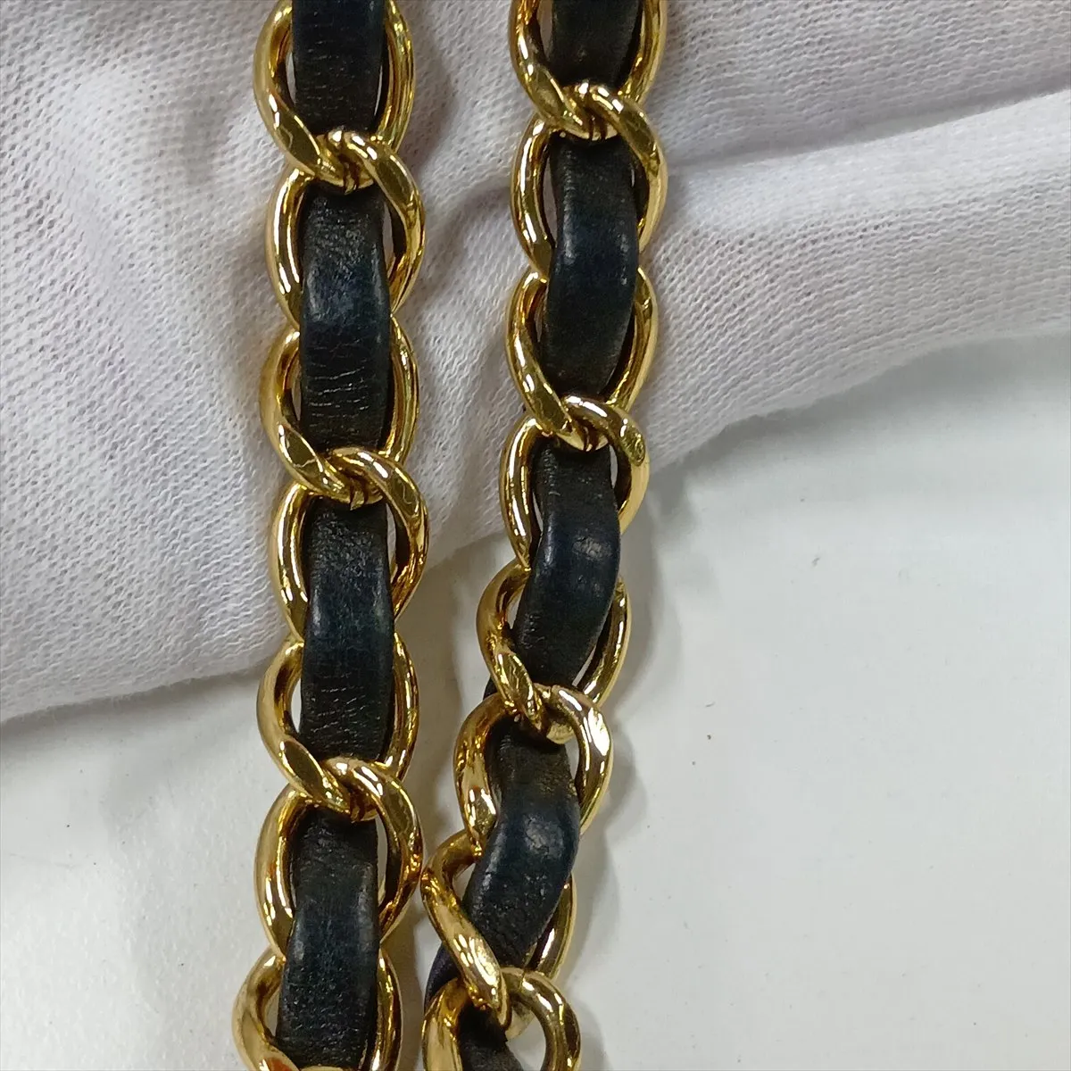 [Individually packaged] Chanel Matelassé 25 Lambskin Double Flap Double Chain Bag, Black with Gold Hardware, 17560129, Serial Number 17, A01112 — view 13