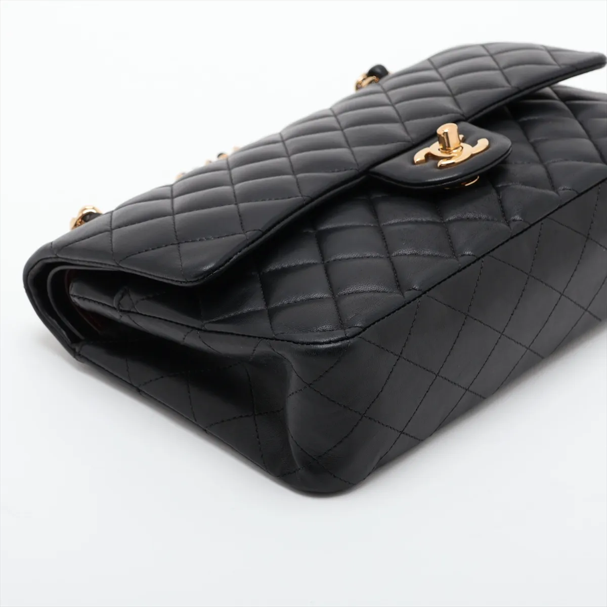[Individually packaged] Chanel Matelassé 25 Lambskin Double Flap Double Chain Bag, Black with Gold Hardware, 17560129, Serial Number 17, A01112 — view 4