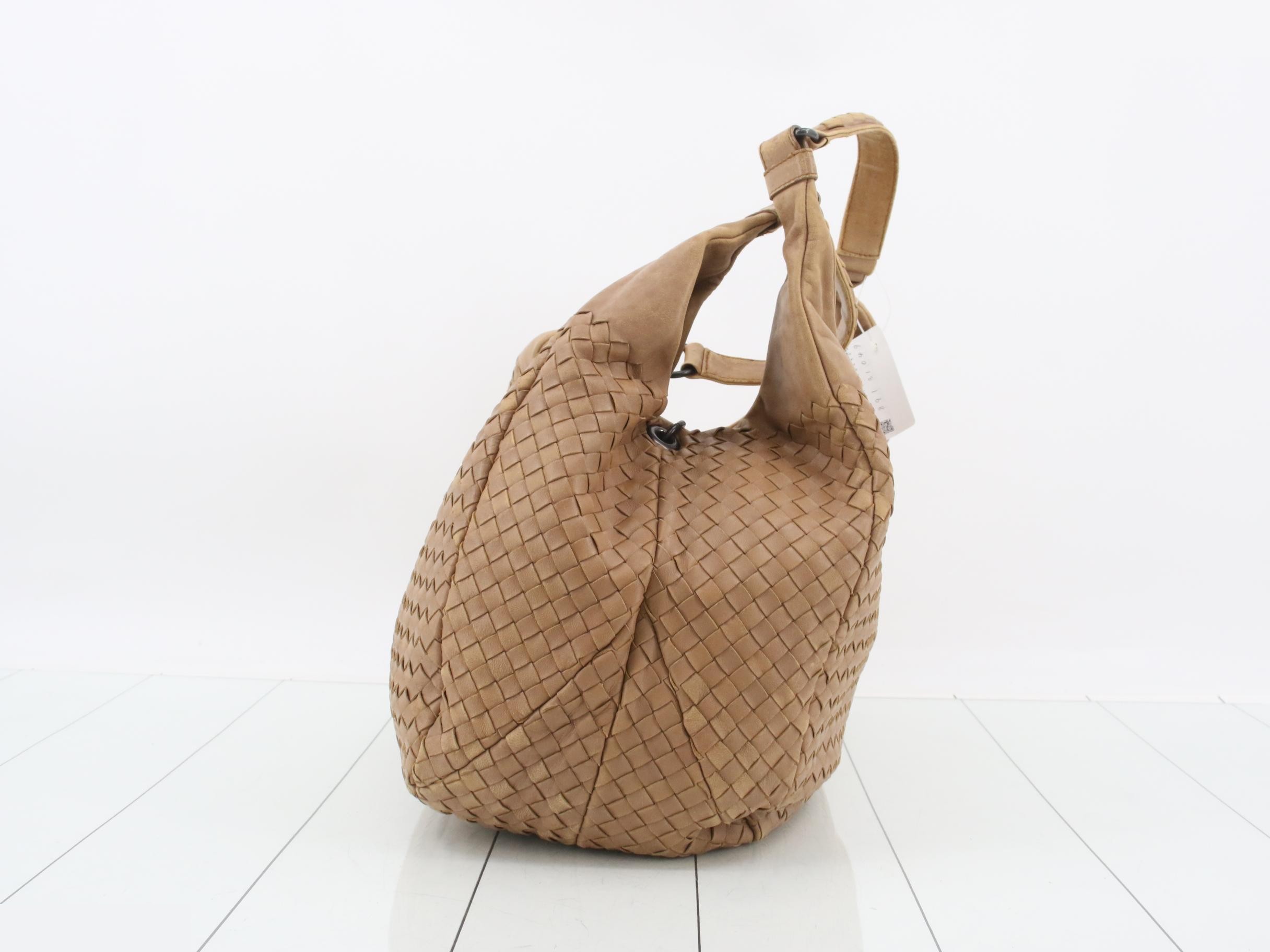 Intrecciato Campana (Bag) - Shoulder Bag — view 3