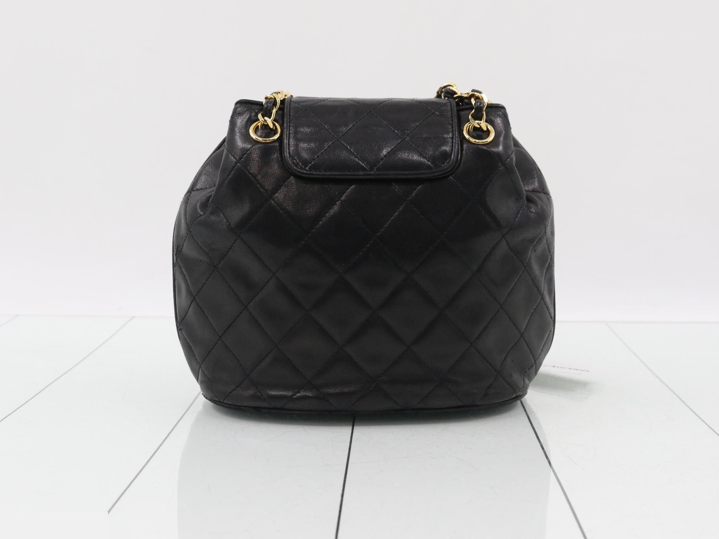 Matelassé Shoulder Bag, Drawstring, Lambskin, Black, Unit 1 — view 2