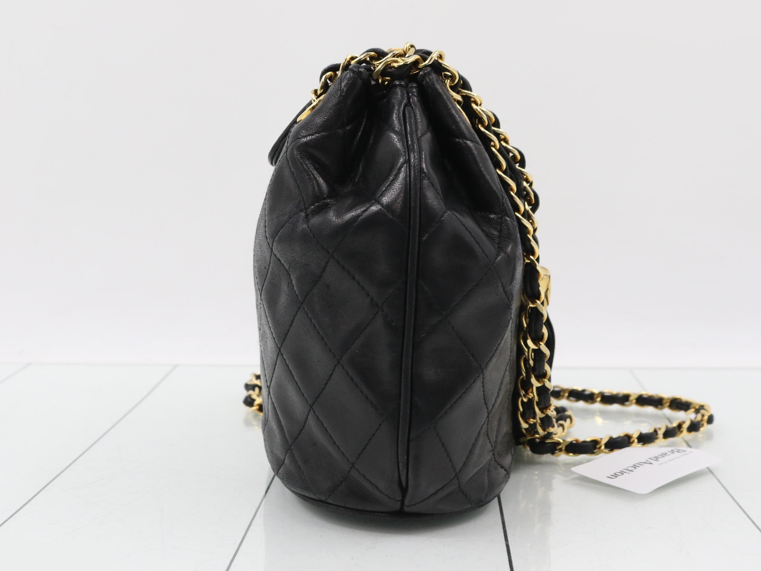 Matelassé Shoulder Bag, Drawstring, Lambskin, Black, Unit 1 — view 4