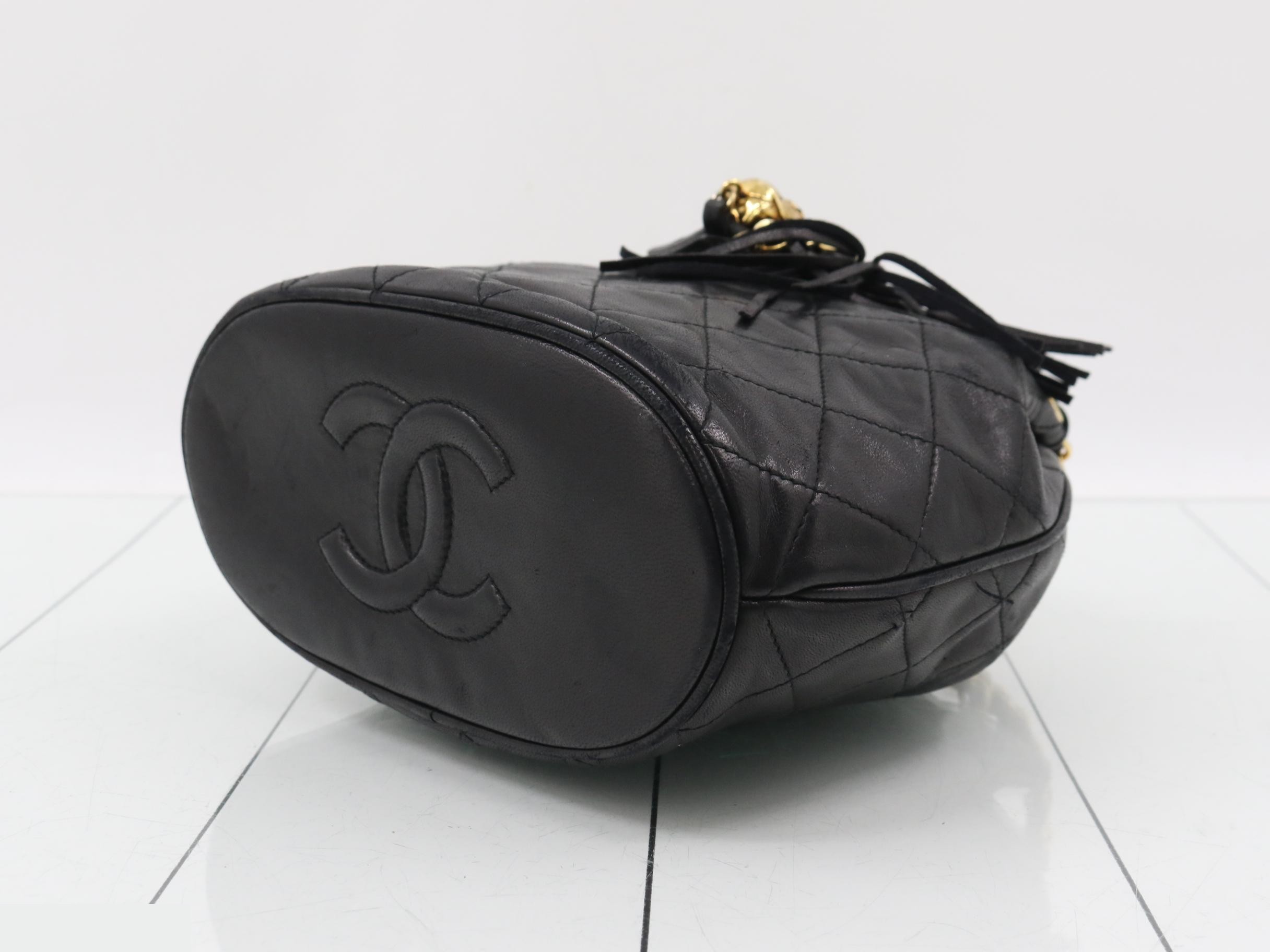 Matelassé Shoulder Bag, Drawstring, Lambskin, Black, Unit 1 — view 6