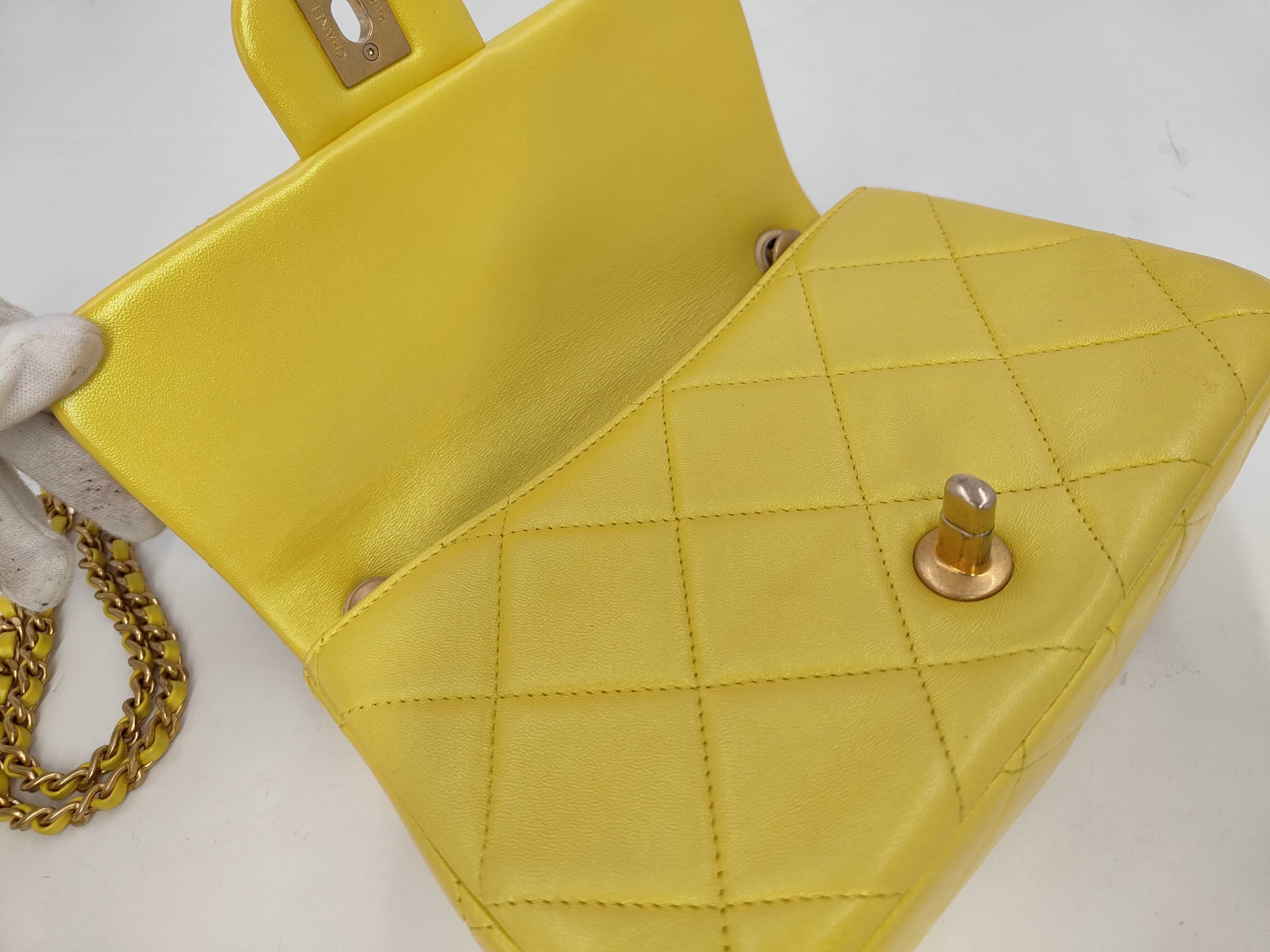 Matelassé Chain Shoulder Bag, Lambskin, Metallic Yellow — view 7