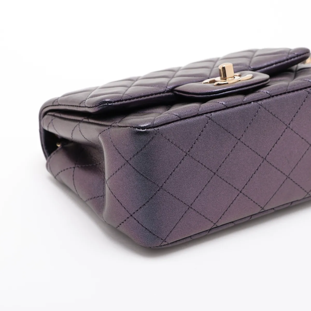 Mini Matelassé 17 Lambskin Single Flap Single Chain Bag, Purple, Gold Hardware, KN402422, Random Plate, A35200 — view 4