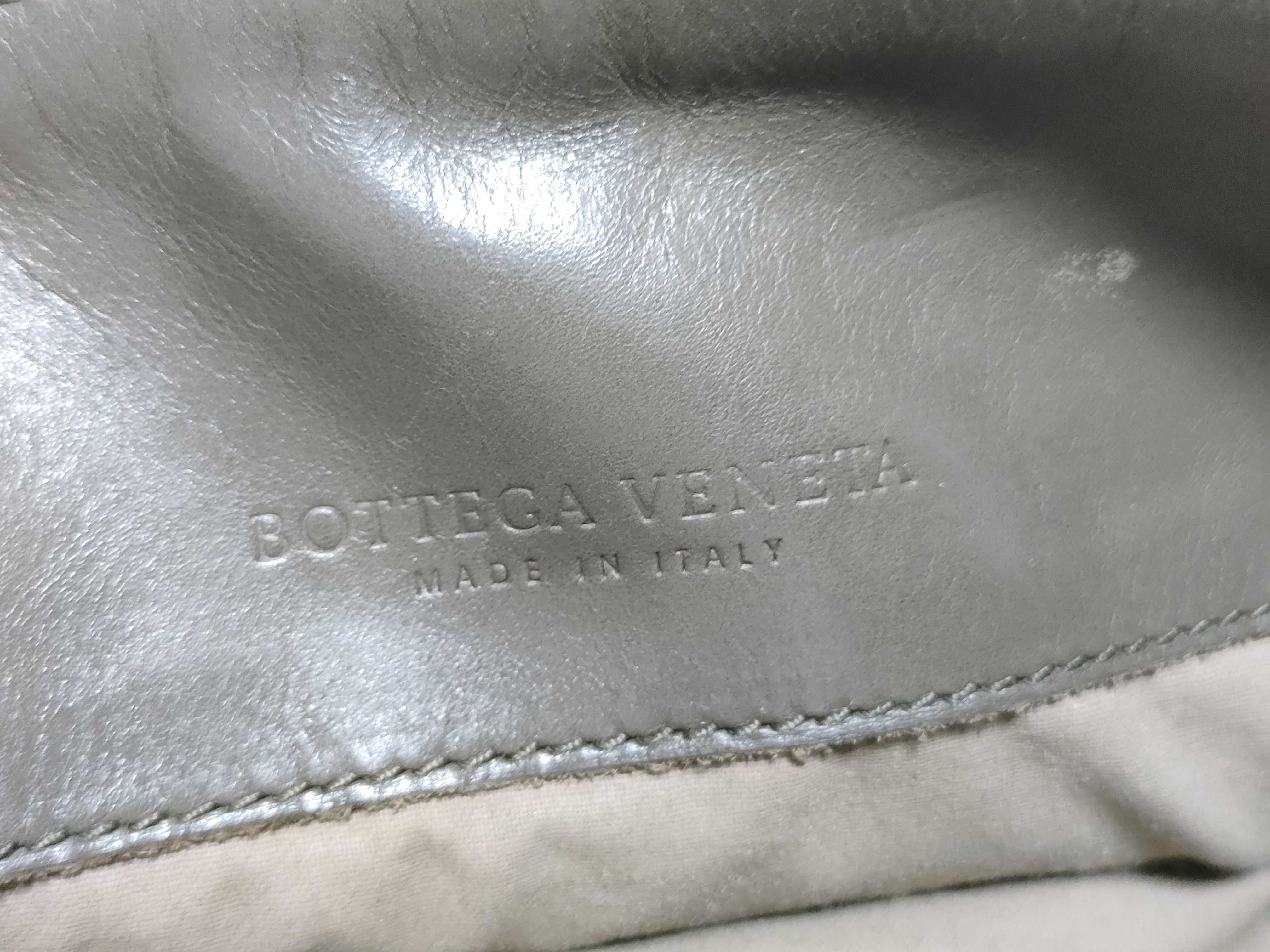 Intrecciato Shoulder Bag — view 12