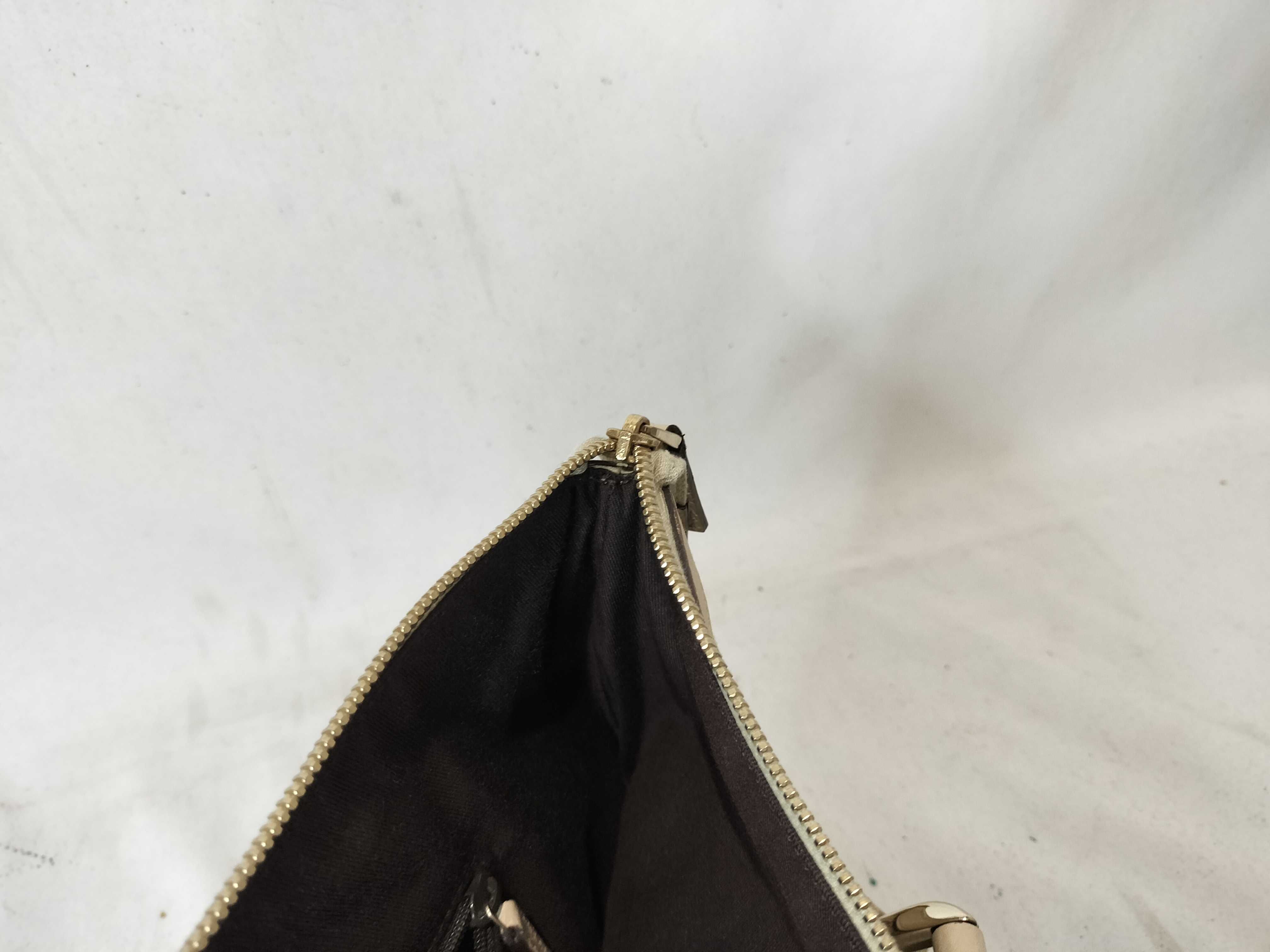 GG Canvas 141470 Tote Handbag — view 13