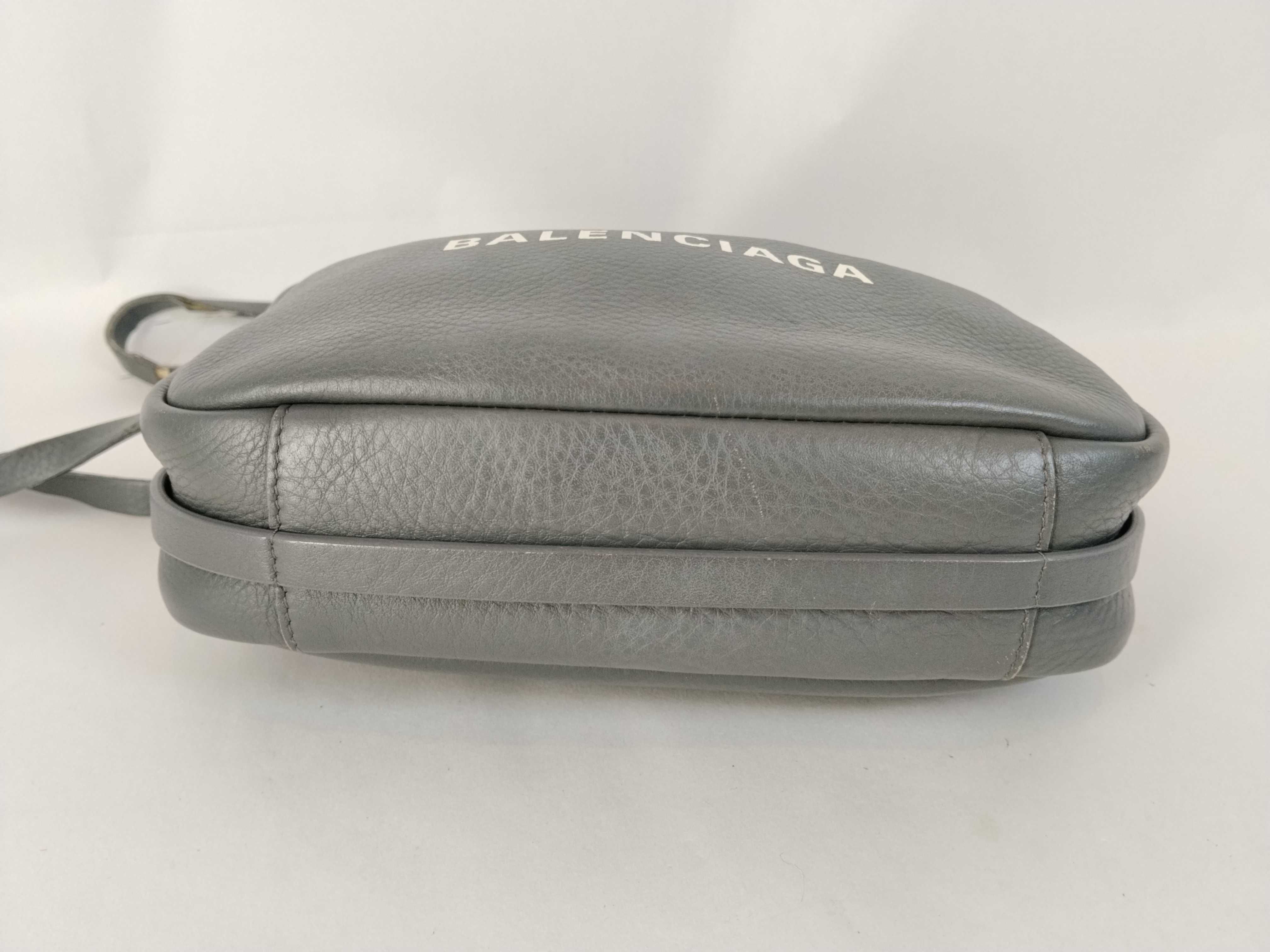 Everyday Camera Bag Shoulder Bag Gray Shoulder Bag — view 8