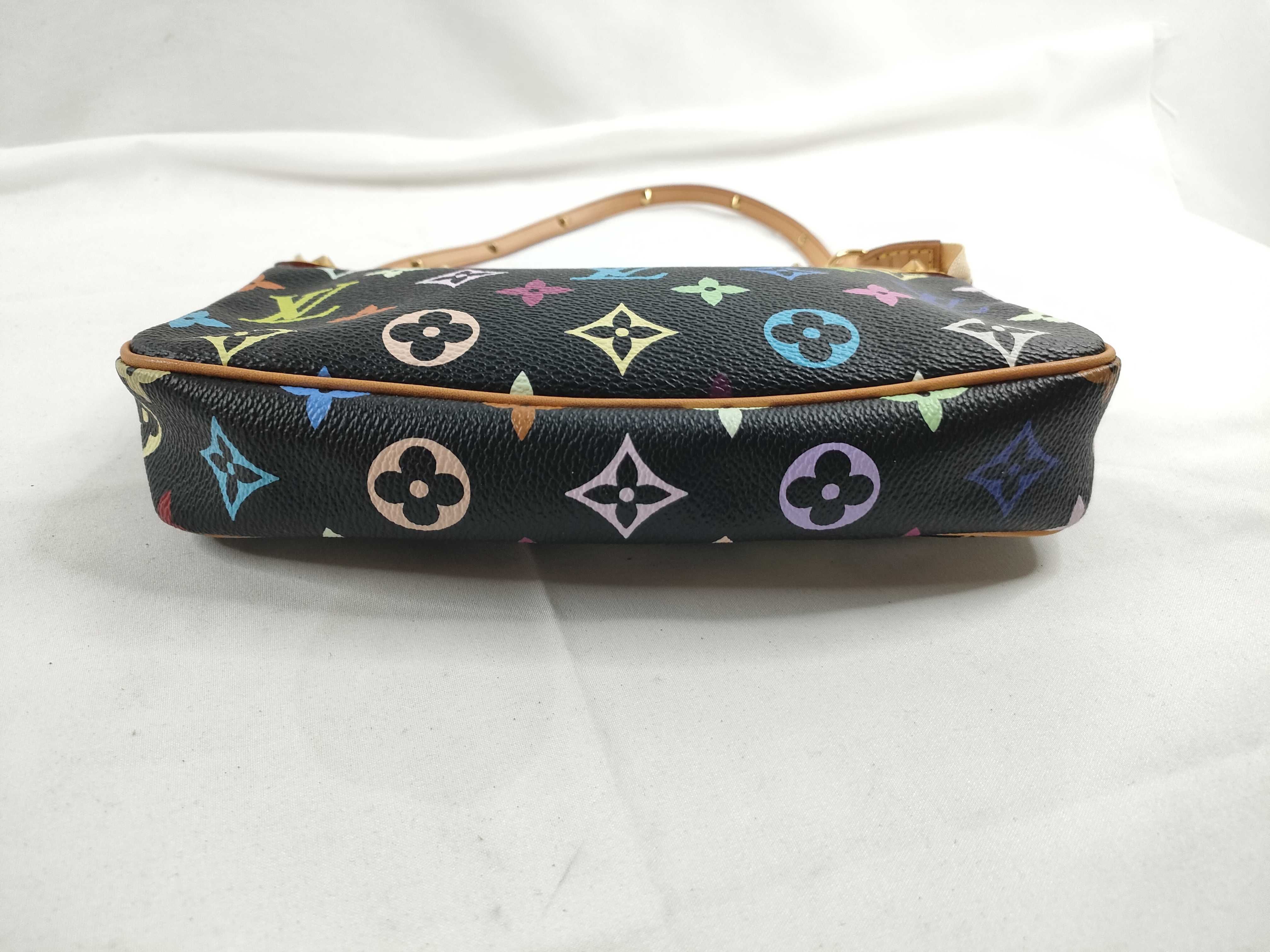 Monogram Multicolor Pochette Accessoires Noir M92648 Handbag — view 4