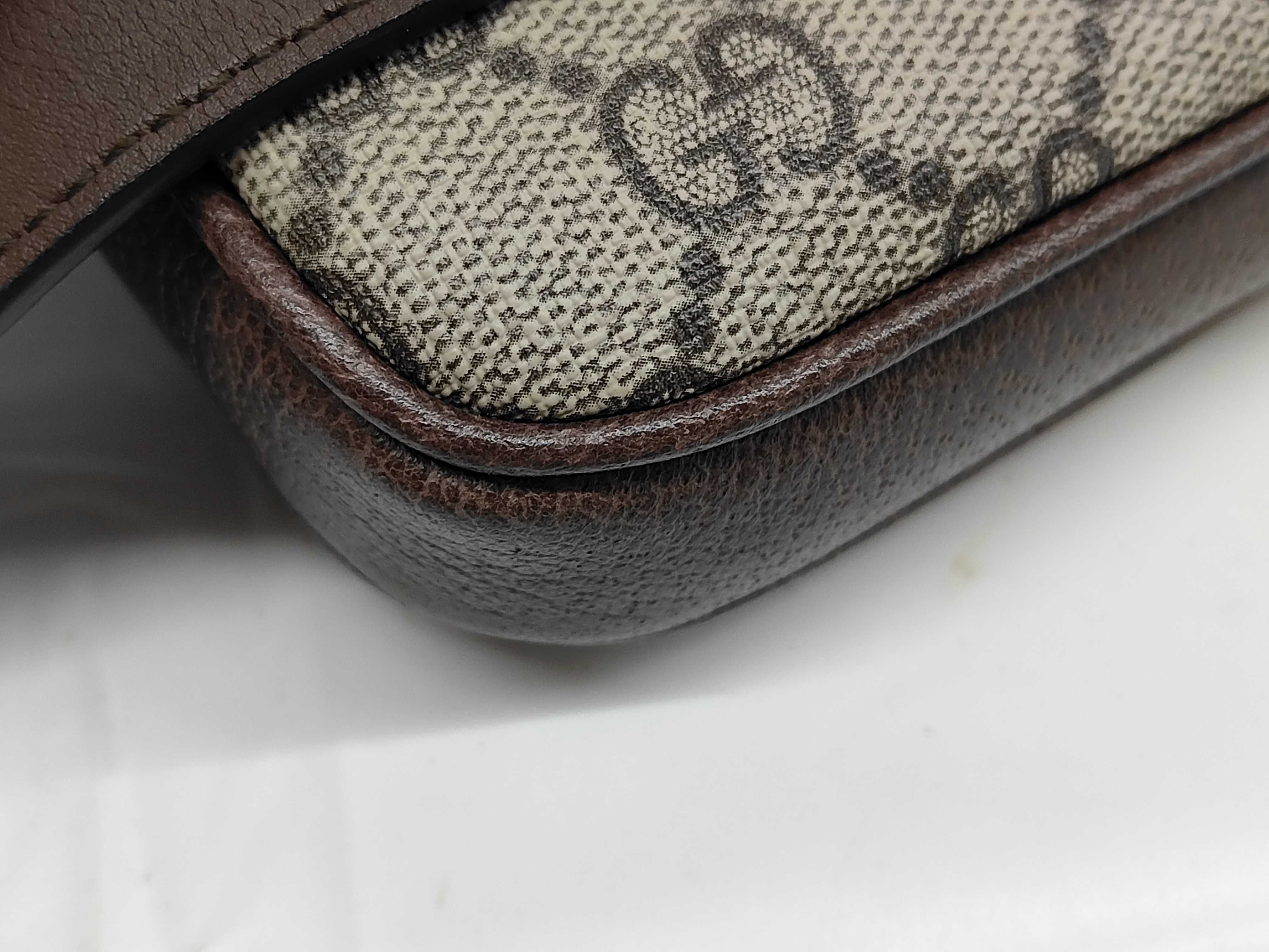 GG Supreme Shoulder Bag — view 5