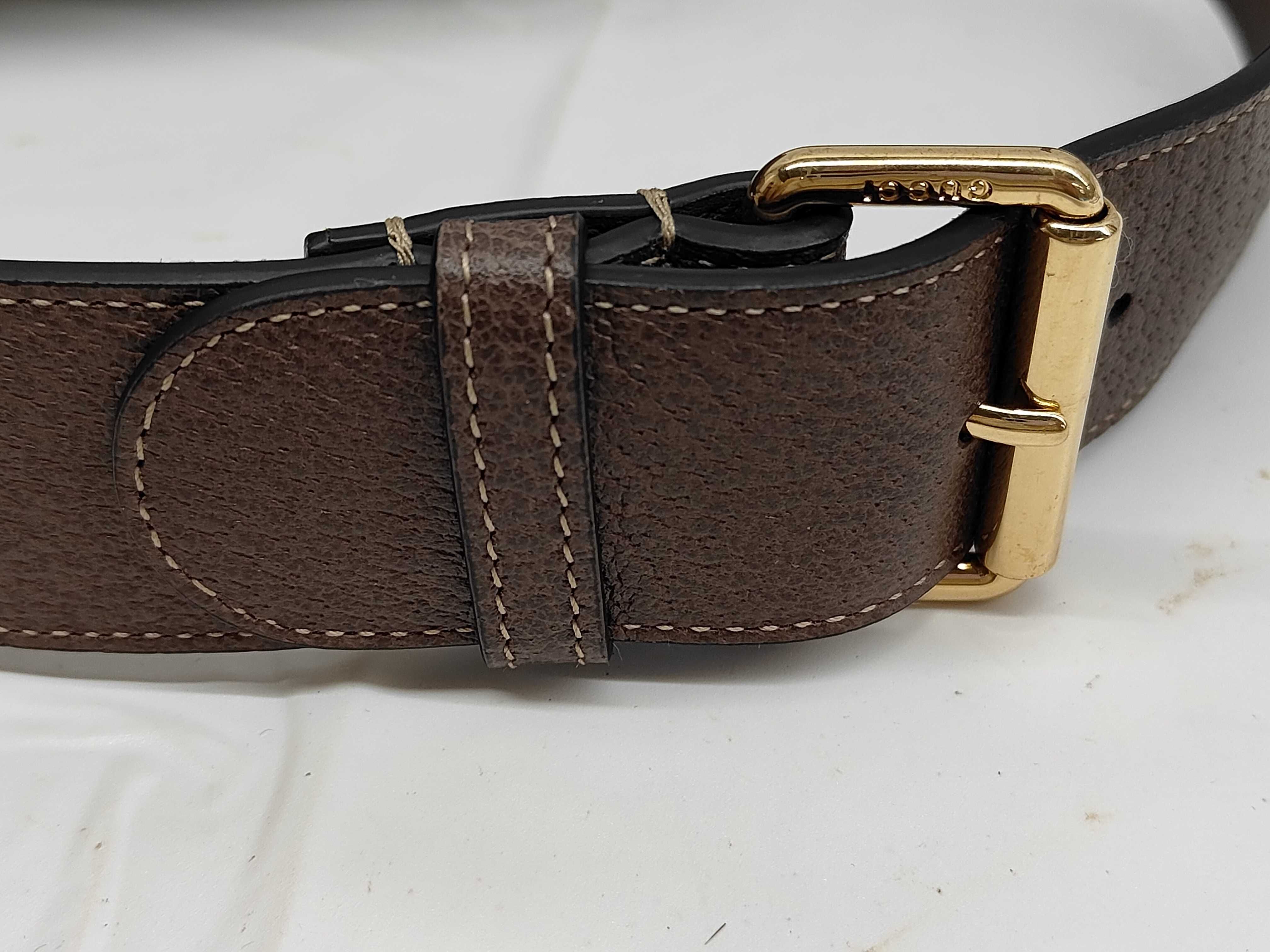 GG Supreme Shoulder Bag — view 8