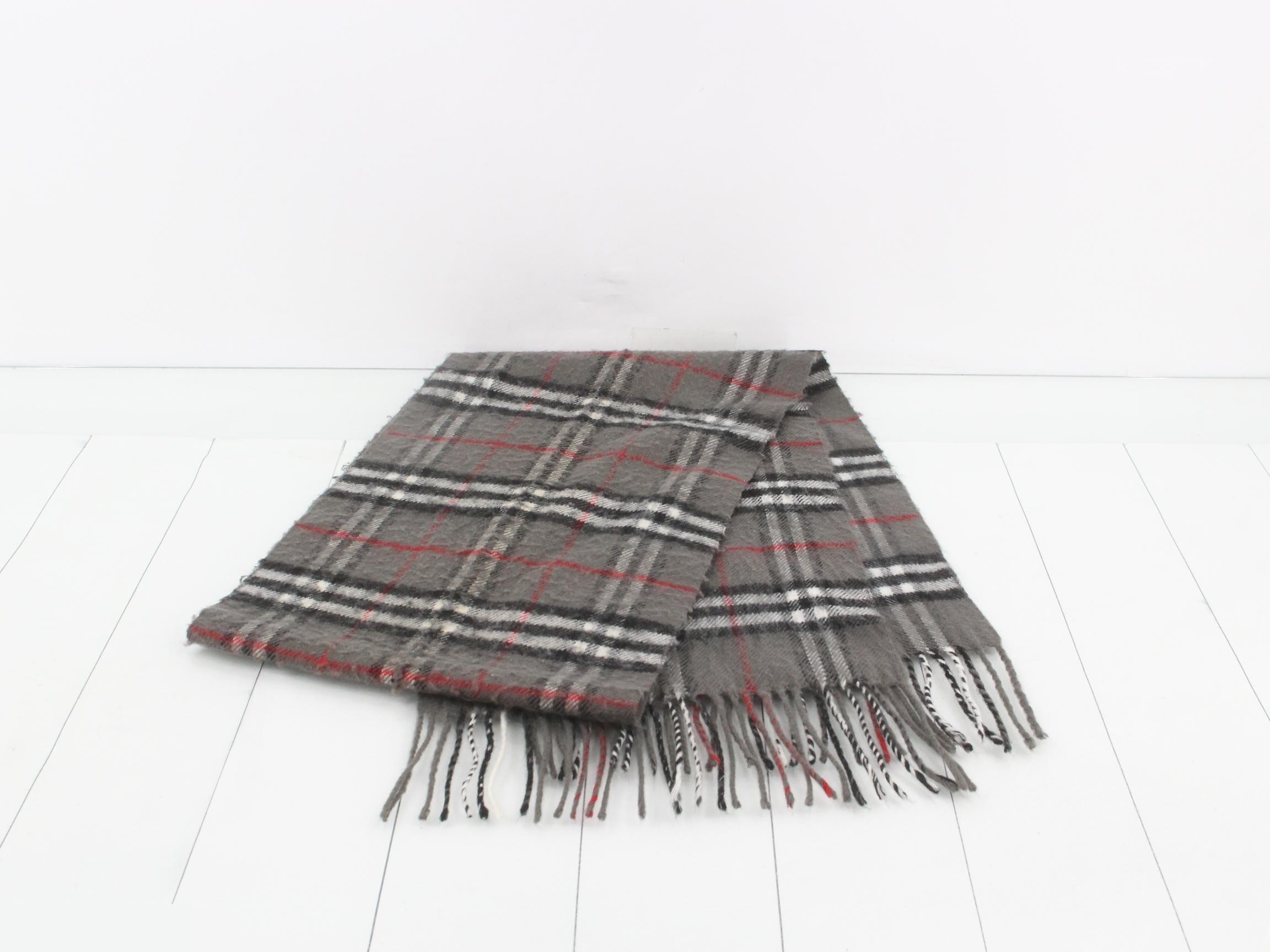 Other lines: Small items, accessories, and scarves — view 3